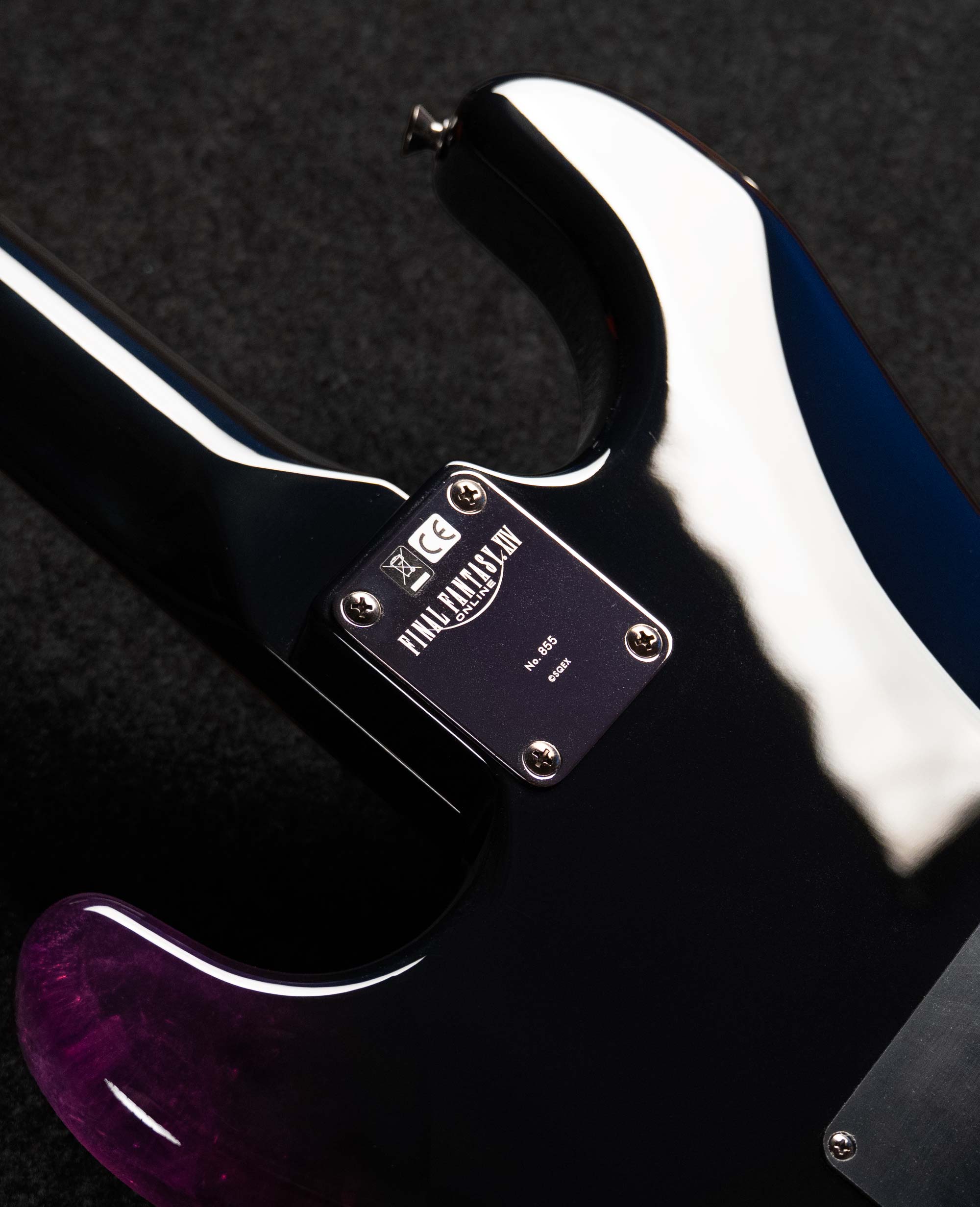 Электрогитара Fender Stratocaster Limited Final Fantasy XIV - купить в "Гитарном Клубе"