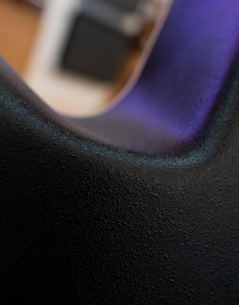 Электроакустическая гитара Ovation Applause AE44IIP-TBKF Elite Mid Cutaway Trans Black - купить в "Гитарном Клубе"