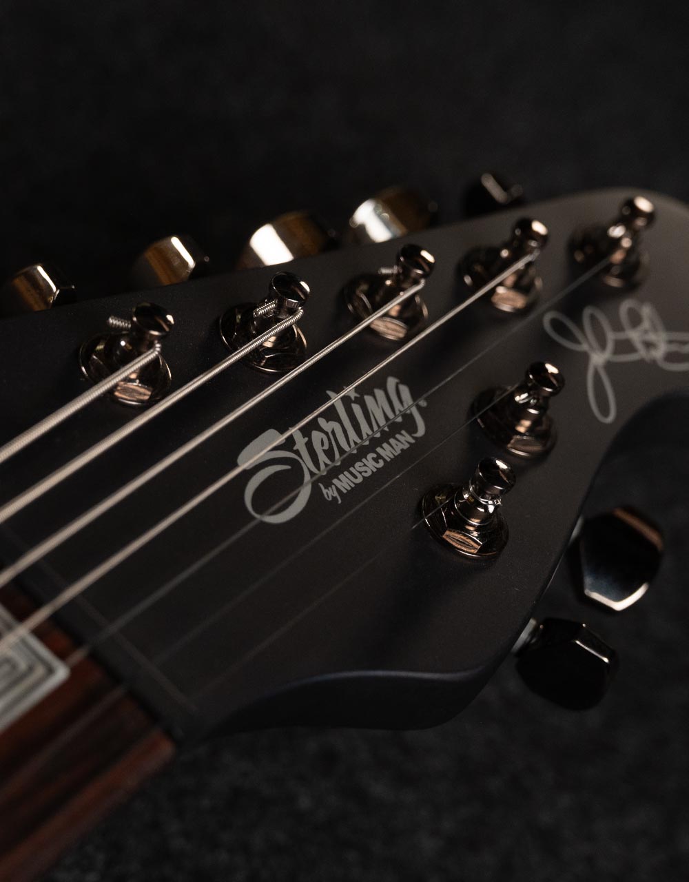 Электрогитара Sterling Majesty in Arctic Dream 7, John Petrucci Signature - купить в "Гитарном Клубе"