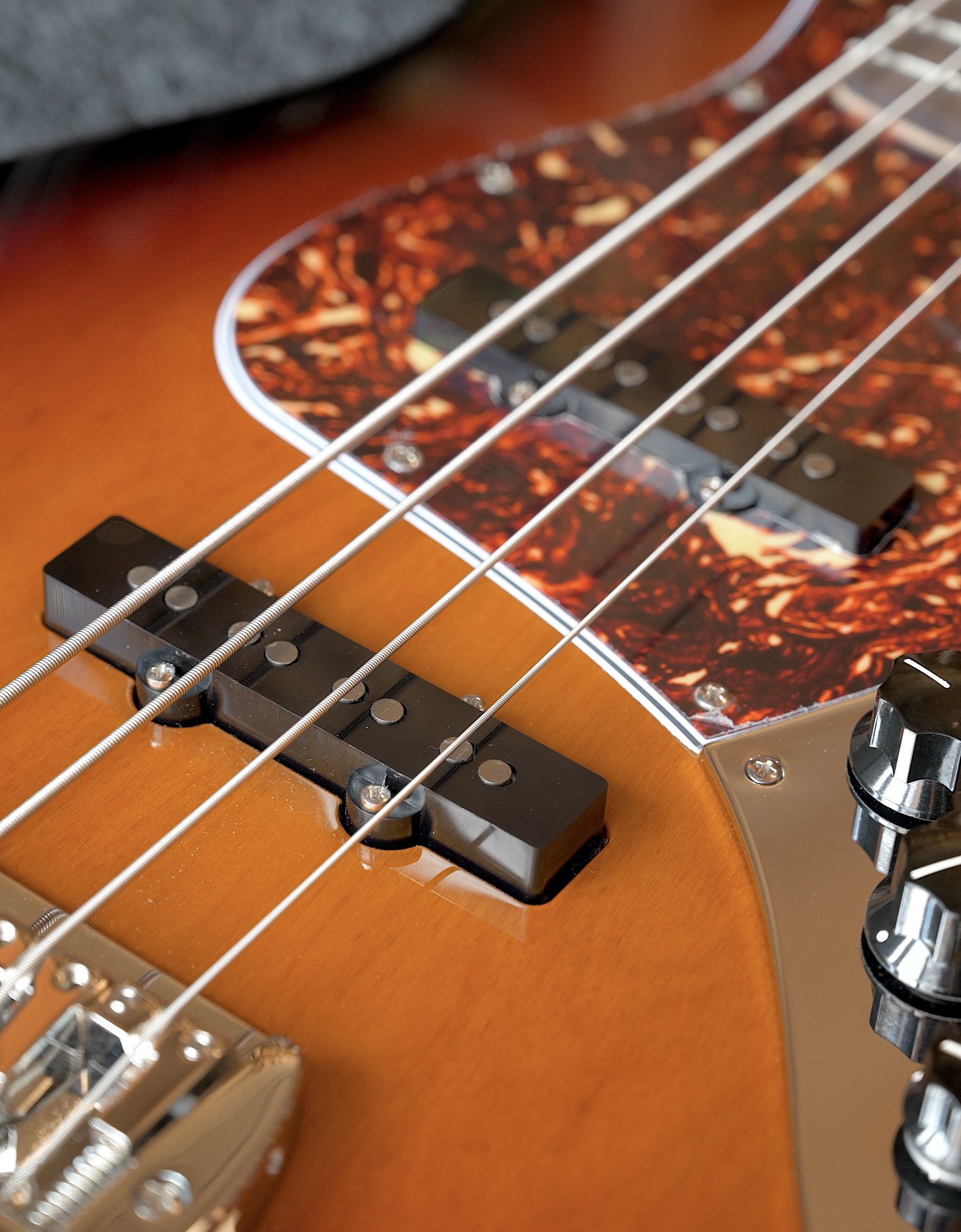 Бас-гитара G&L Builder