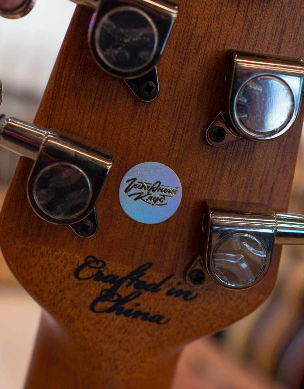 Электроакустическая гитара Ovation Applause AE44IIP-TBKF Elite Mid Cutaway Trans Black - купить в "Гитарном Клубе"