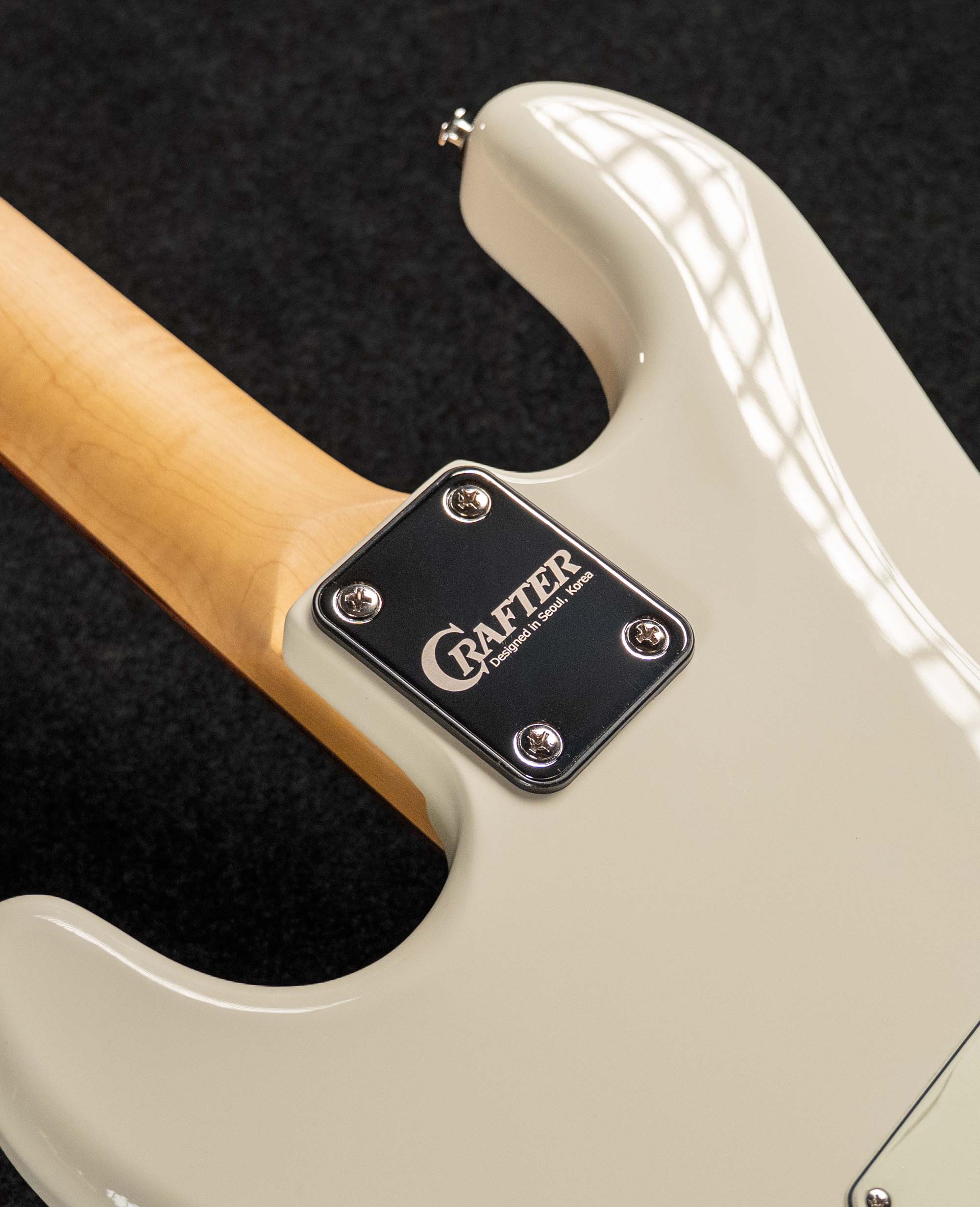 Электрогитара Crafter Charlotte S VVS MP Malty White - купить в "Гитарном Клубе"