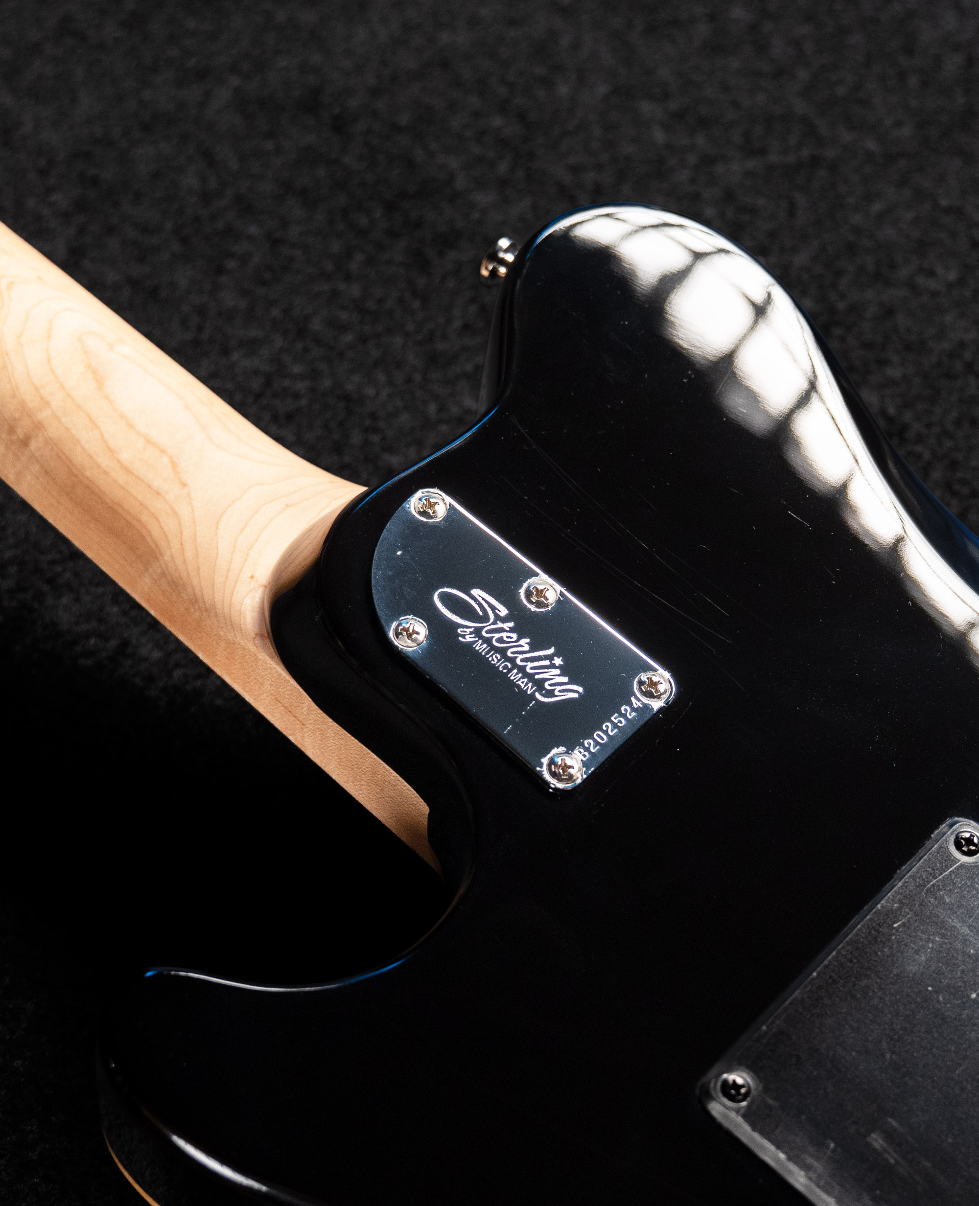 Электрогитара Sterling Axis Spectrum Red - купить в "Гитарном Клубе"