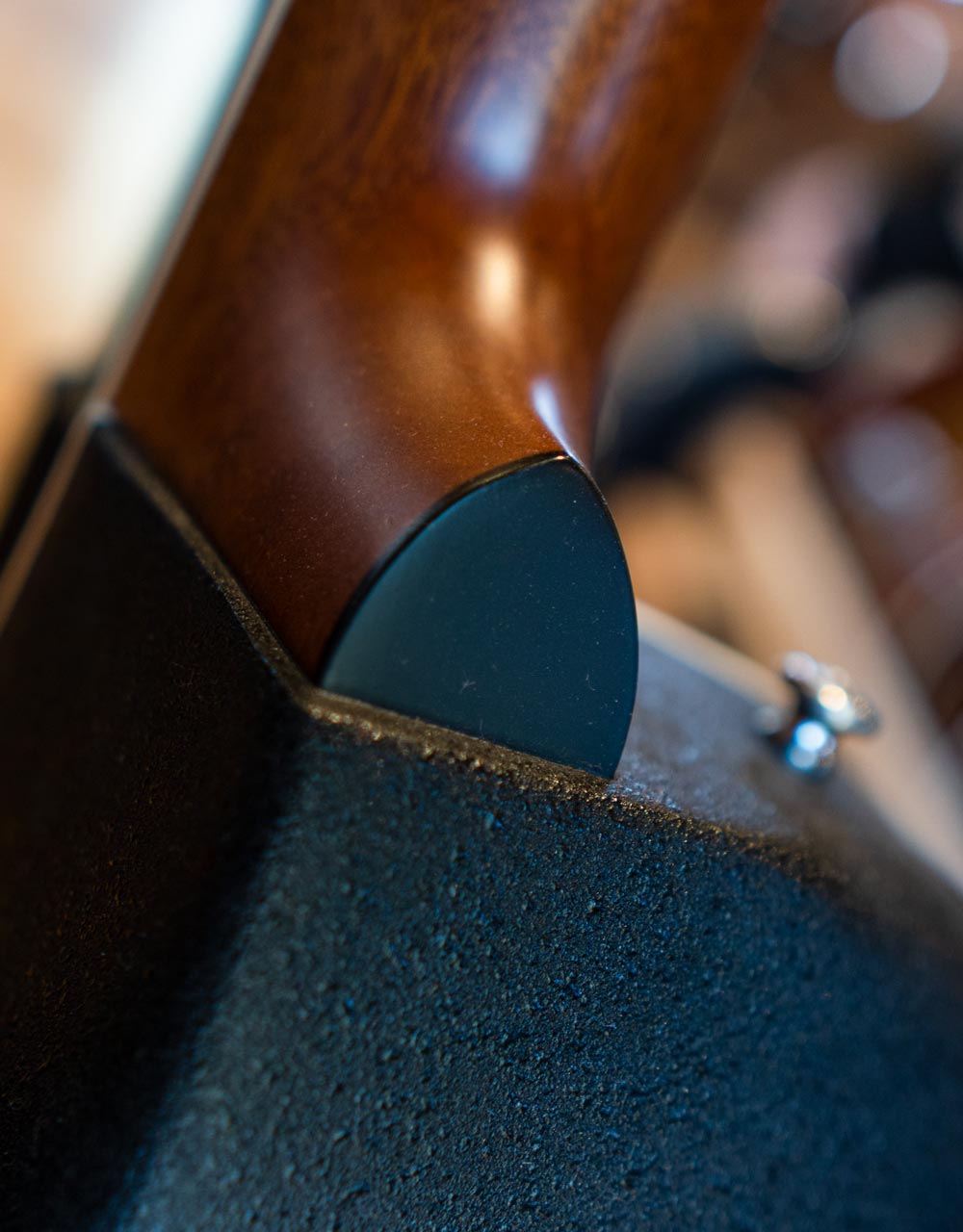 Электроакустическая гитара Ovation Applause AB24II-2S Balladeer Cutaway Ruby Red Satin - купить в "Гитарном Клубе"