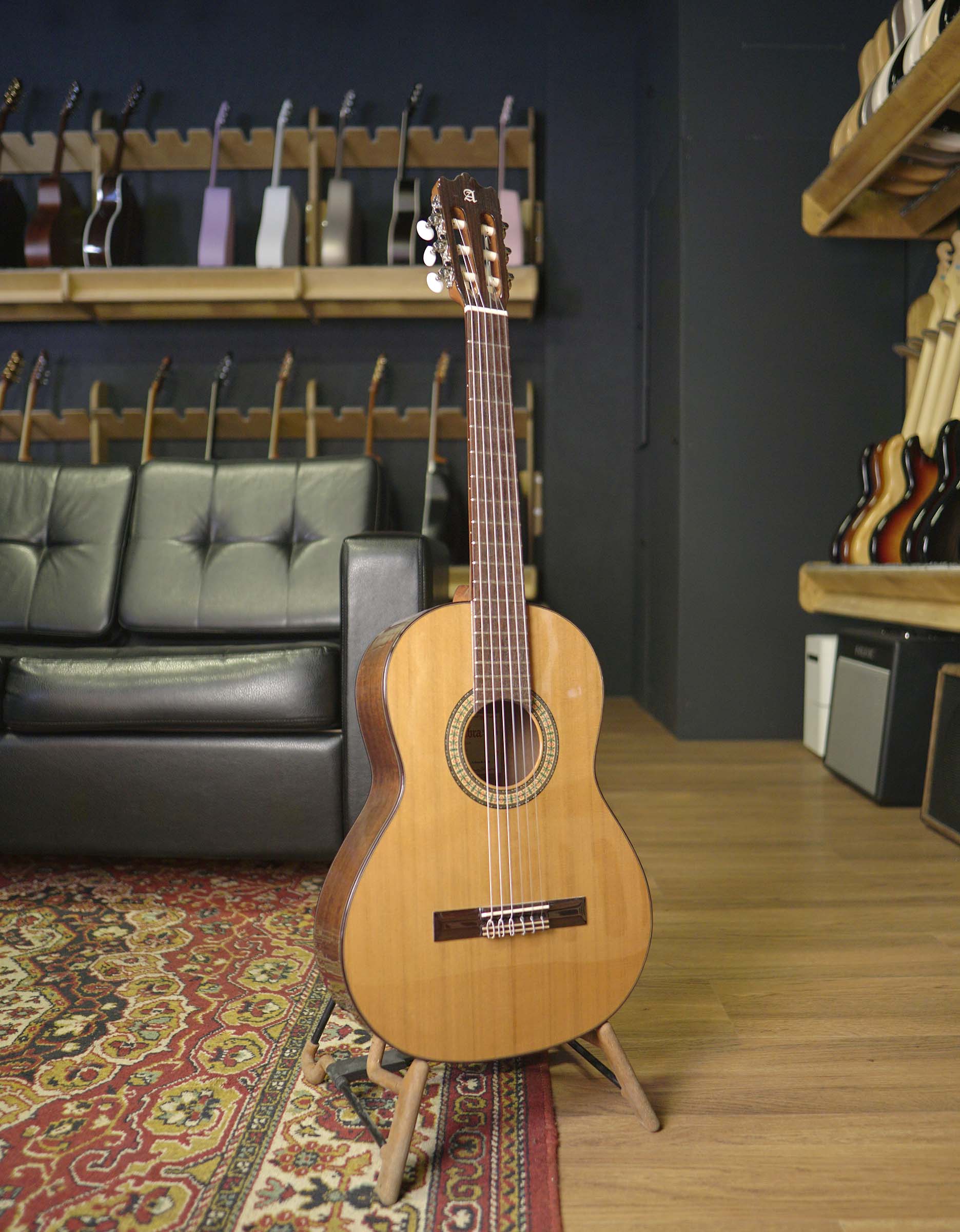 Классическая гитара Alhambra 3C Classical Cadete 3/4 - купить в "Гитарном Клубе"