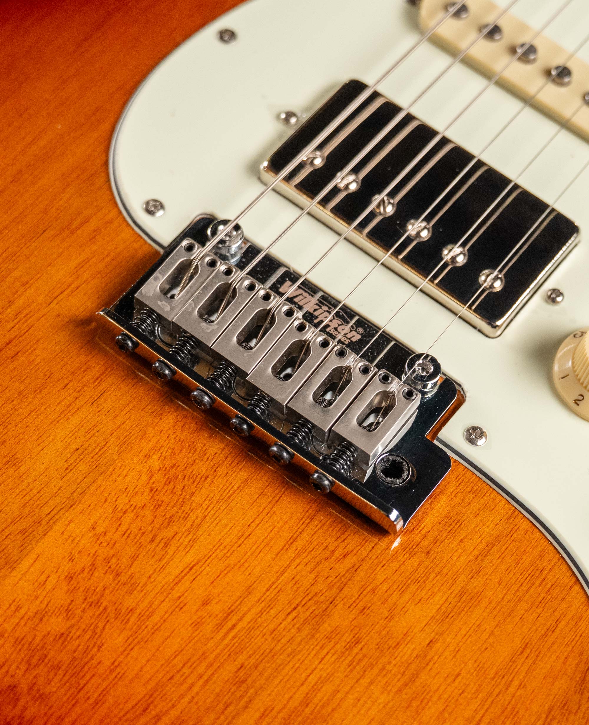 Электрогитара Crafter Charlotte VVS MP Tobacco Sunburst - купить в "Гитарном Клубе"