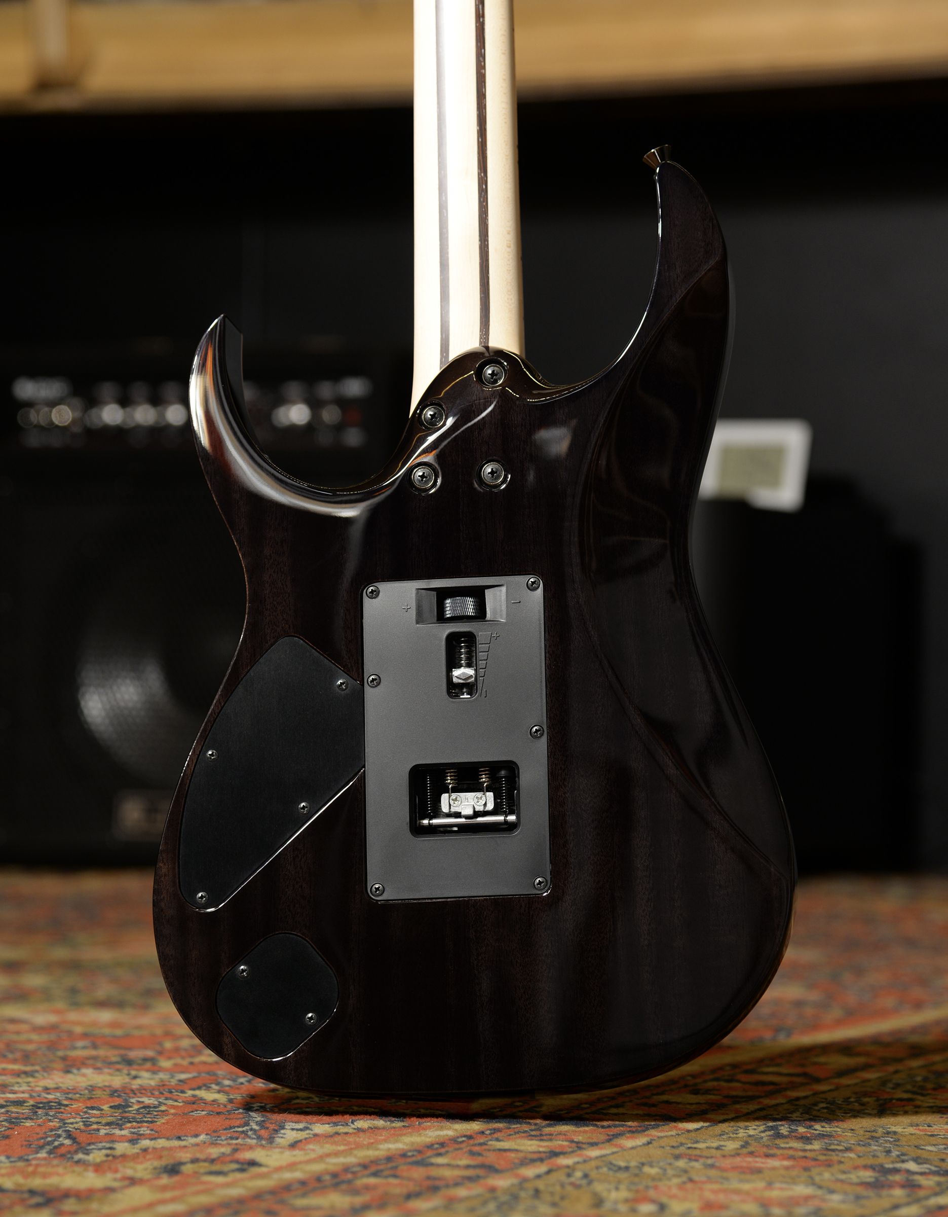 Электрогитара Ibanez J.Custom RG8570Z-BRE - купить в "Гитарном Клубе"