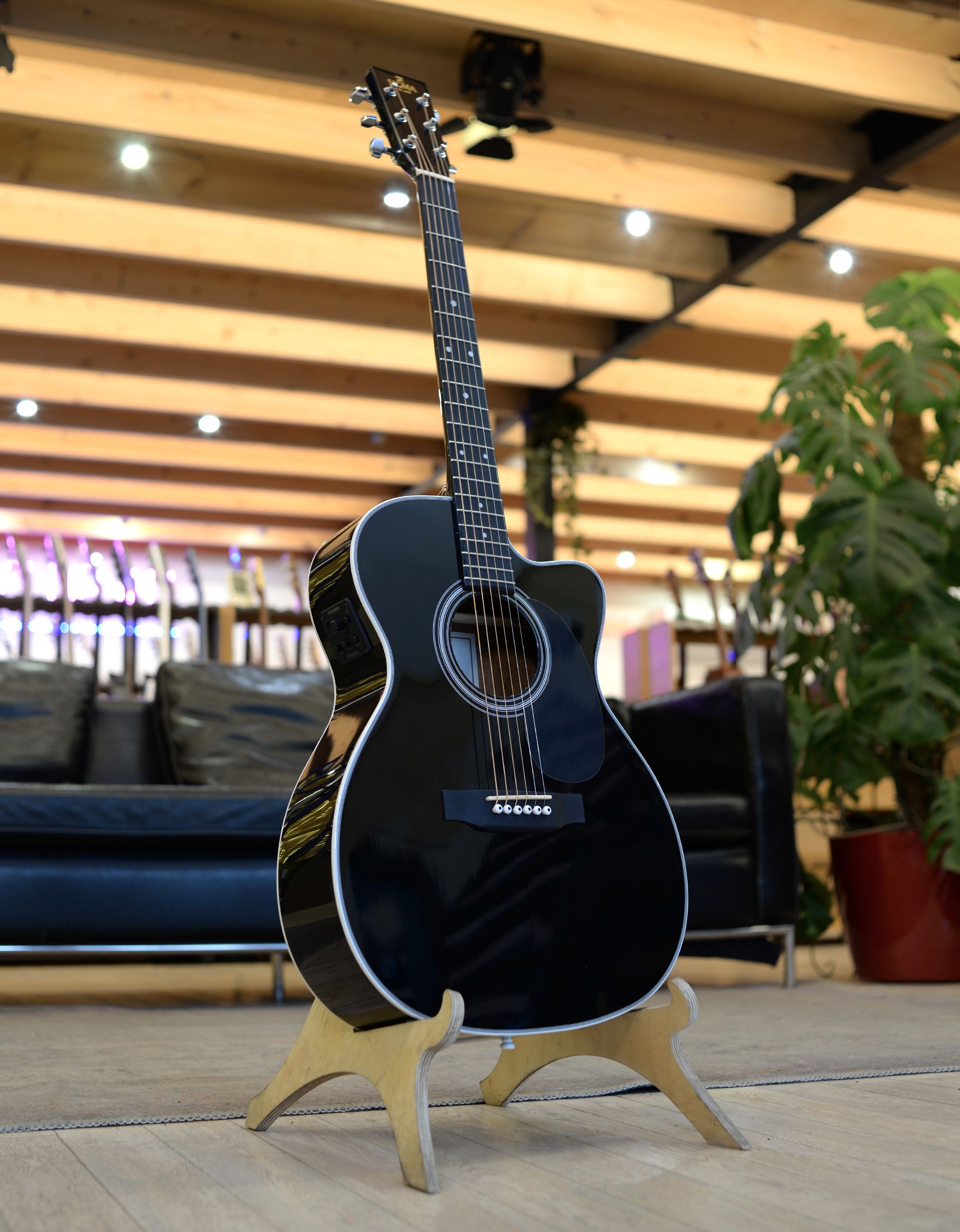 Электроакустическая гитара Sigma 000MC-1E-BK - купить в "Гитарном Клубе"