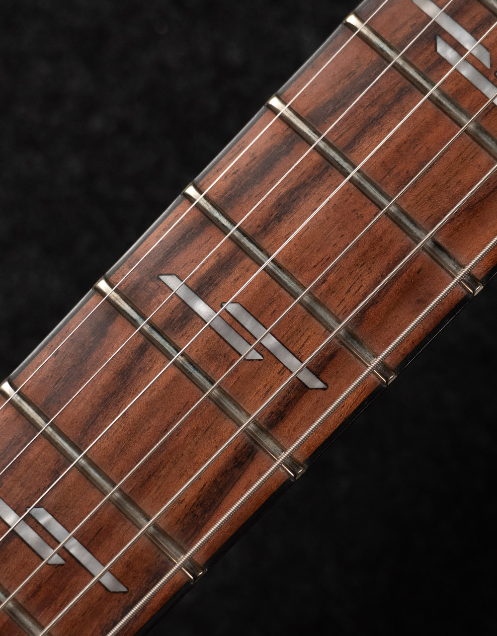 Электрогитара Schecter Omen Elite-6 Bchb - купить в "Гитарном Клубе"