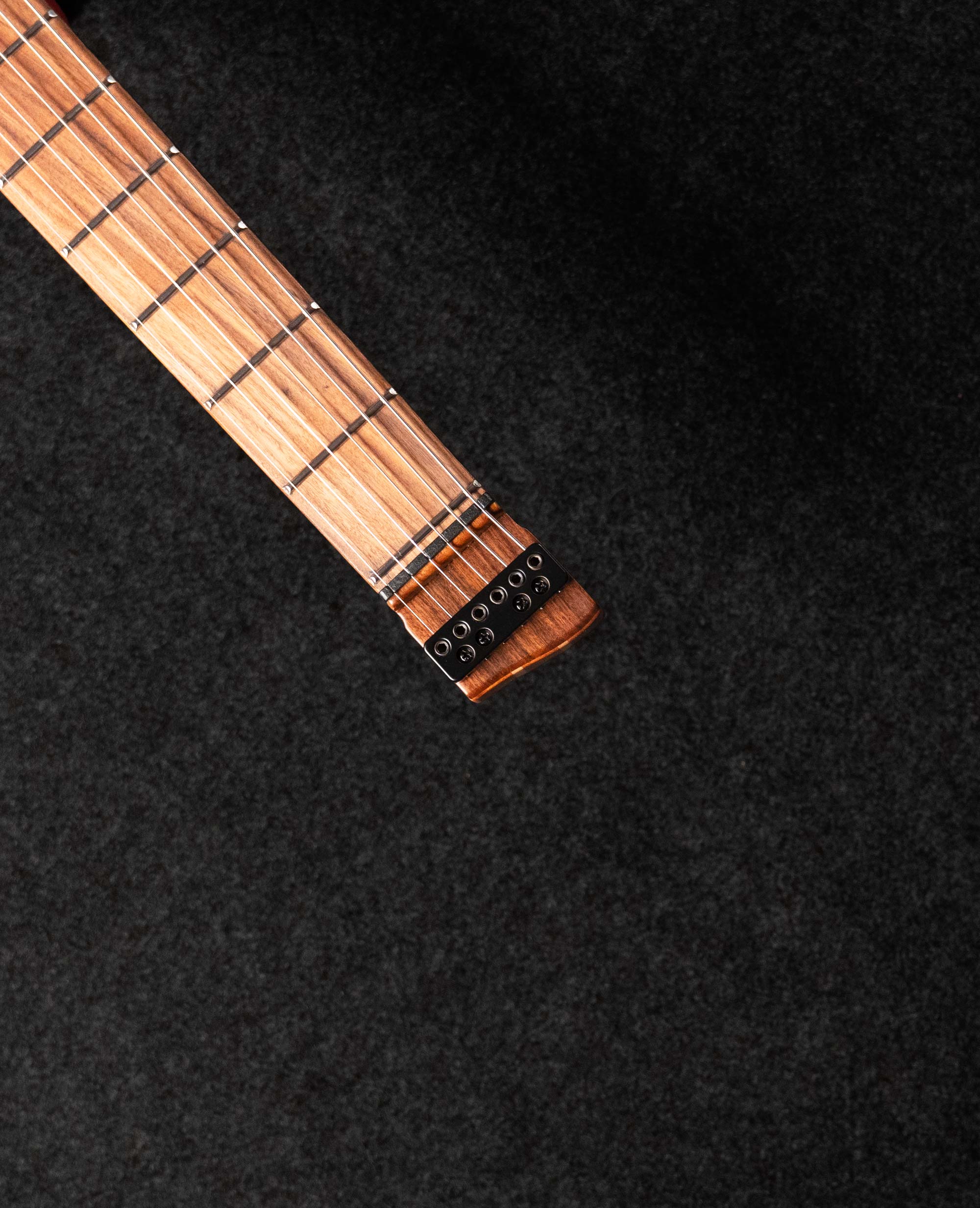 Электрогитара Khmelevsky Bloody Wing - купить в "Гитарном Клубе"