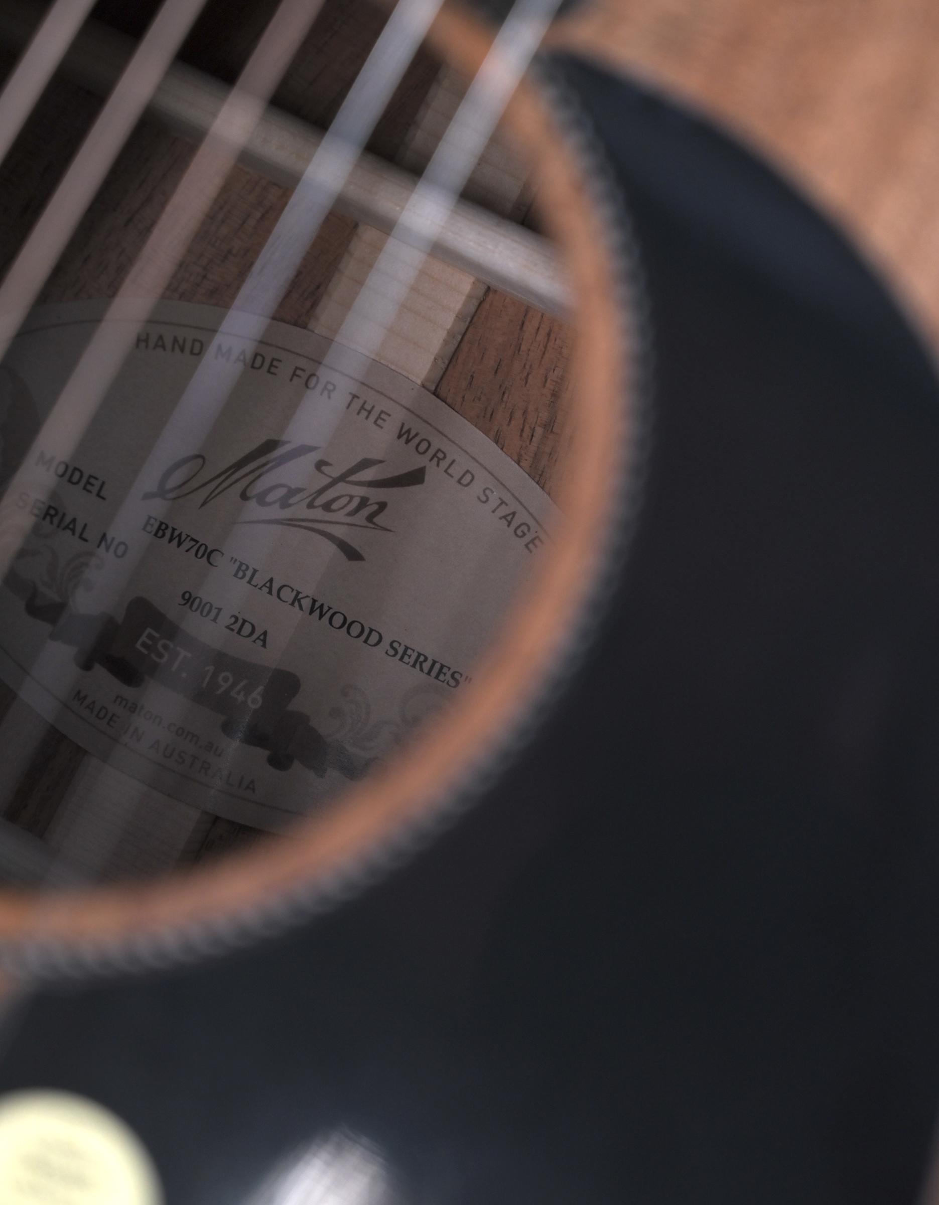 Электроакустическая гитара Maton EBW70C - купить в "Гитарном Клубе"