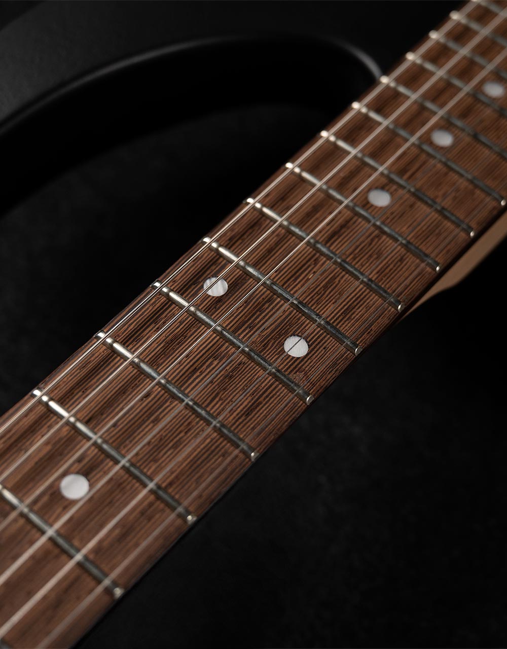 Электрогитара Inspector Koyot Limited Black V2 LH - купить в "Гитарном Клубе"