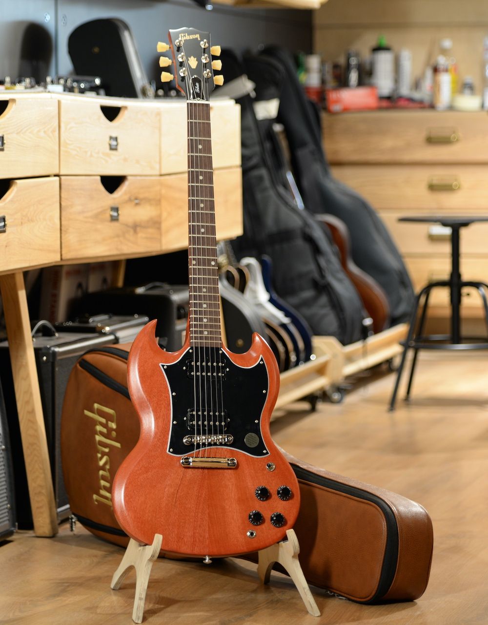 Электрогитара Gibson SG Tribute Vintage Cherry Satin - купить в "Гитарном Клубе"