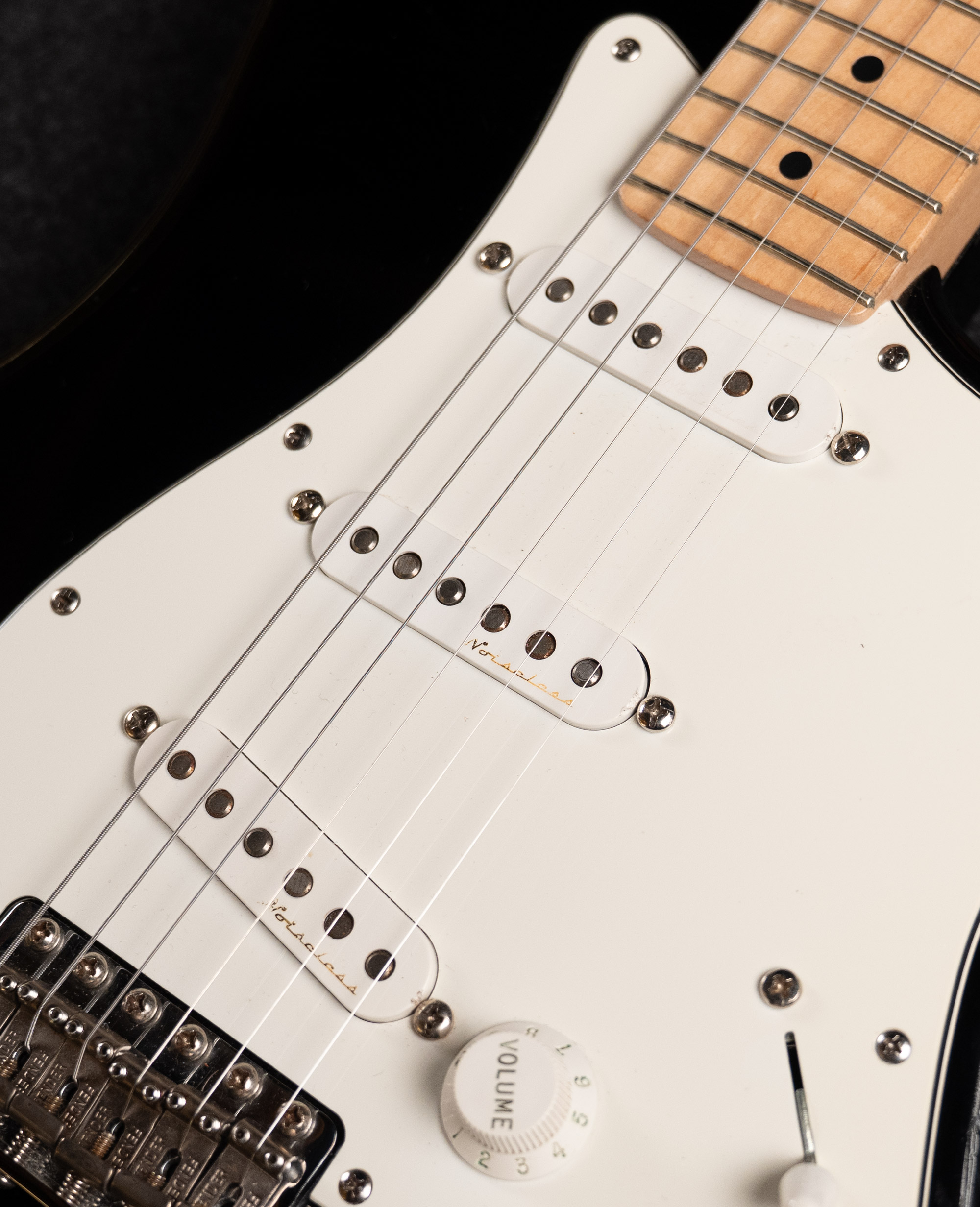 Электрогитара Fender Stratocaster Eric Clapton, 2007 - купить в "Гитарном Клубе"