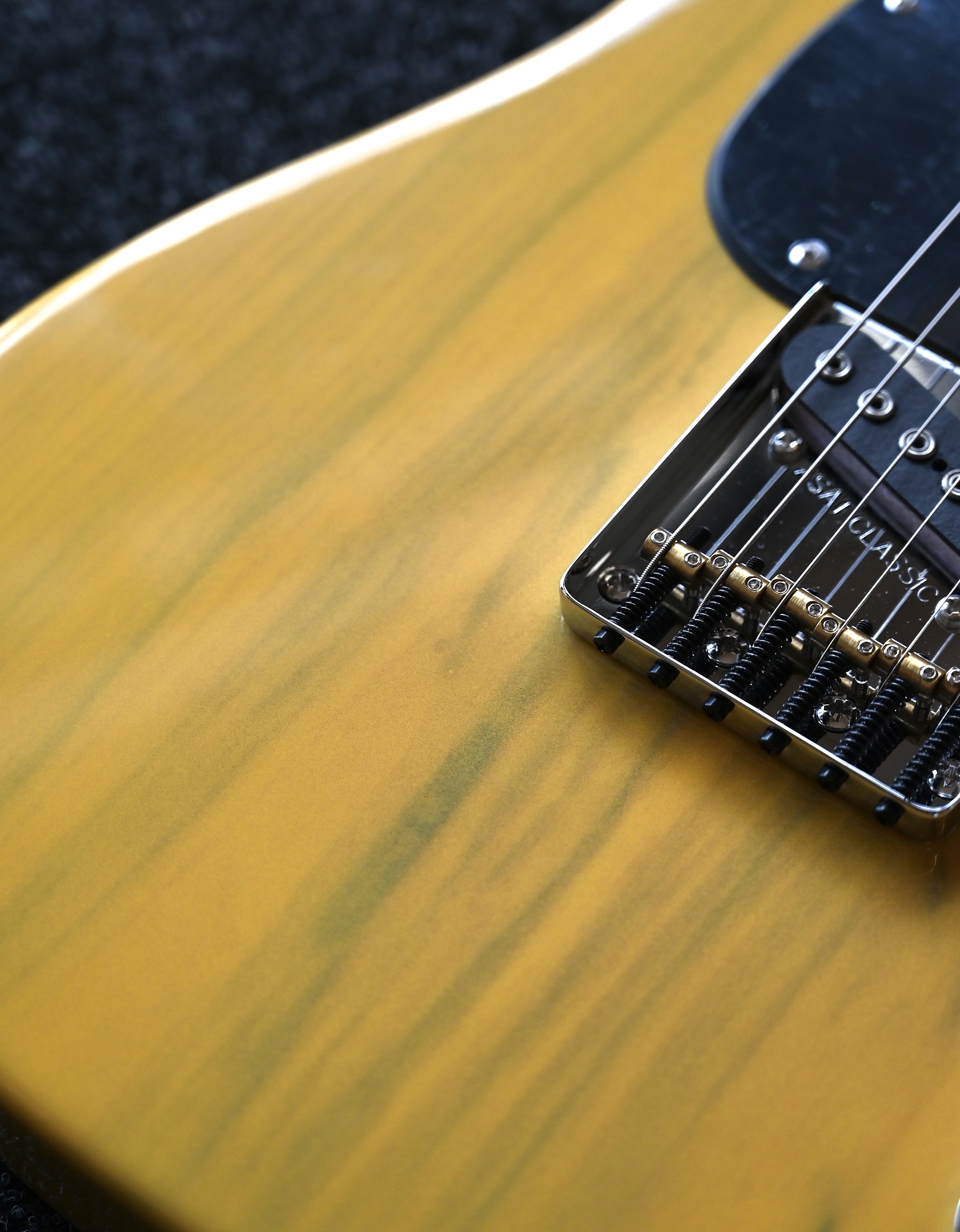 Электрогитара G&L Tribute ASAT Classic Butterscotch Blonde MP - купить в "Гитарном Клубе"