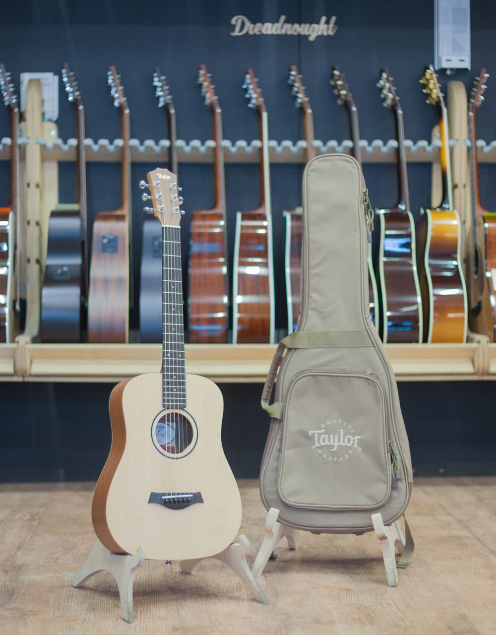 Акустическая тревел-гитара Taylor BT1 Baby - купить в "Гитарном Клубе"