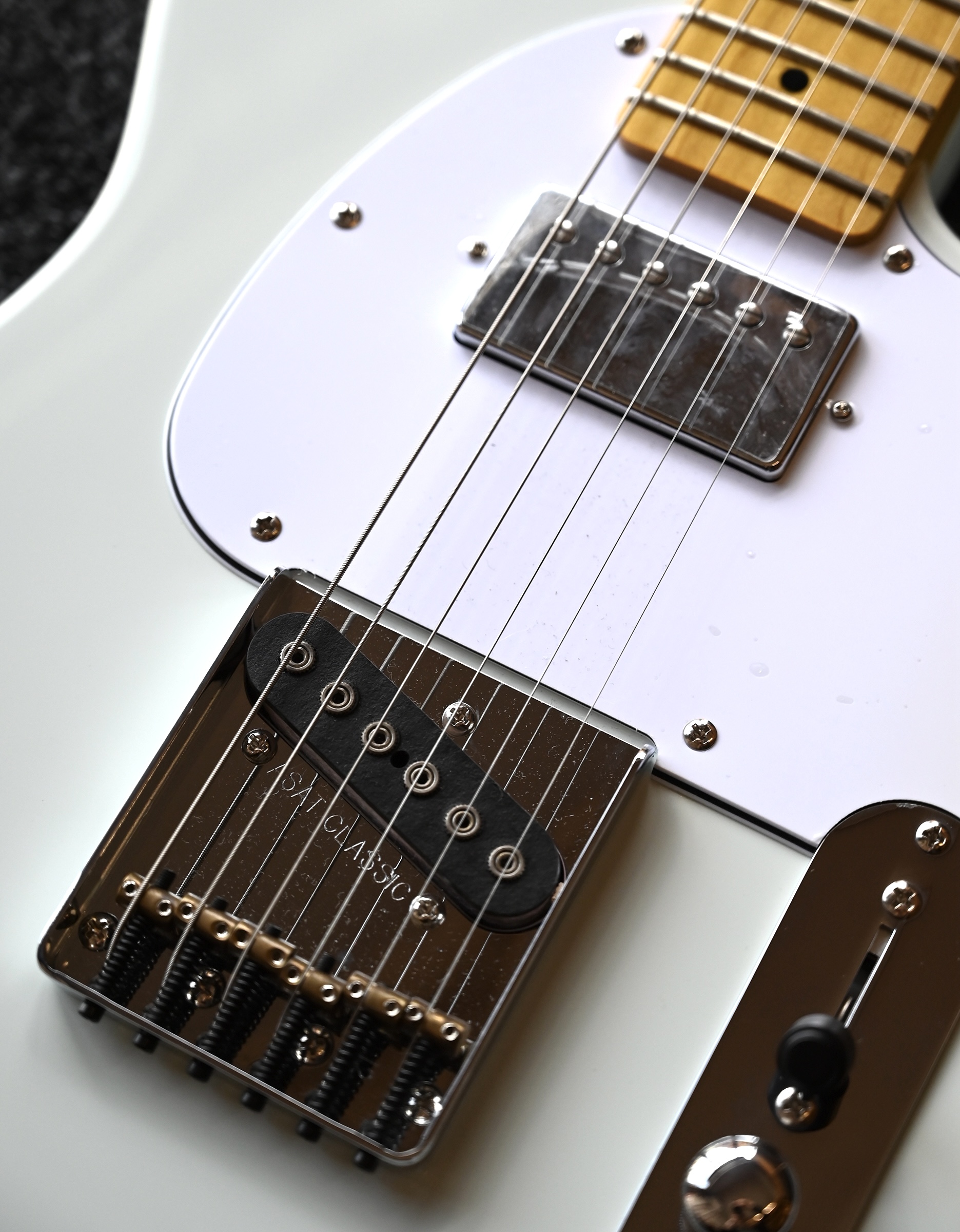 Электрогитара G&L Tribute ASAT Classic Bluesboy Sonic Blue MP - купить в "Гитарном Клубе"