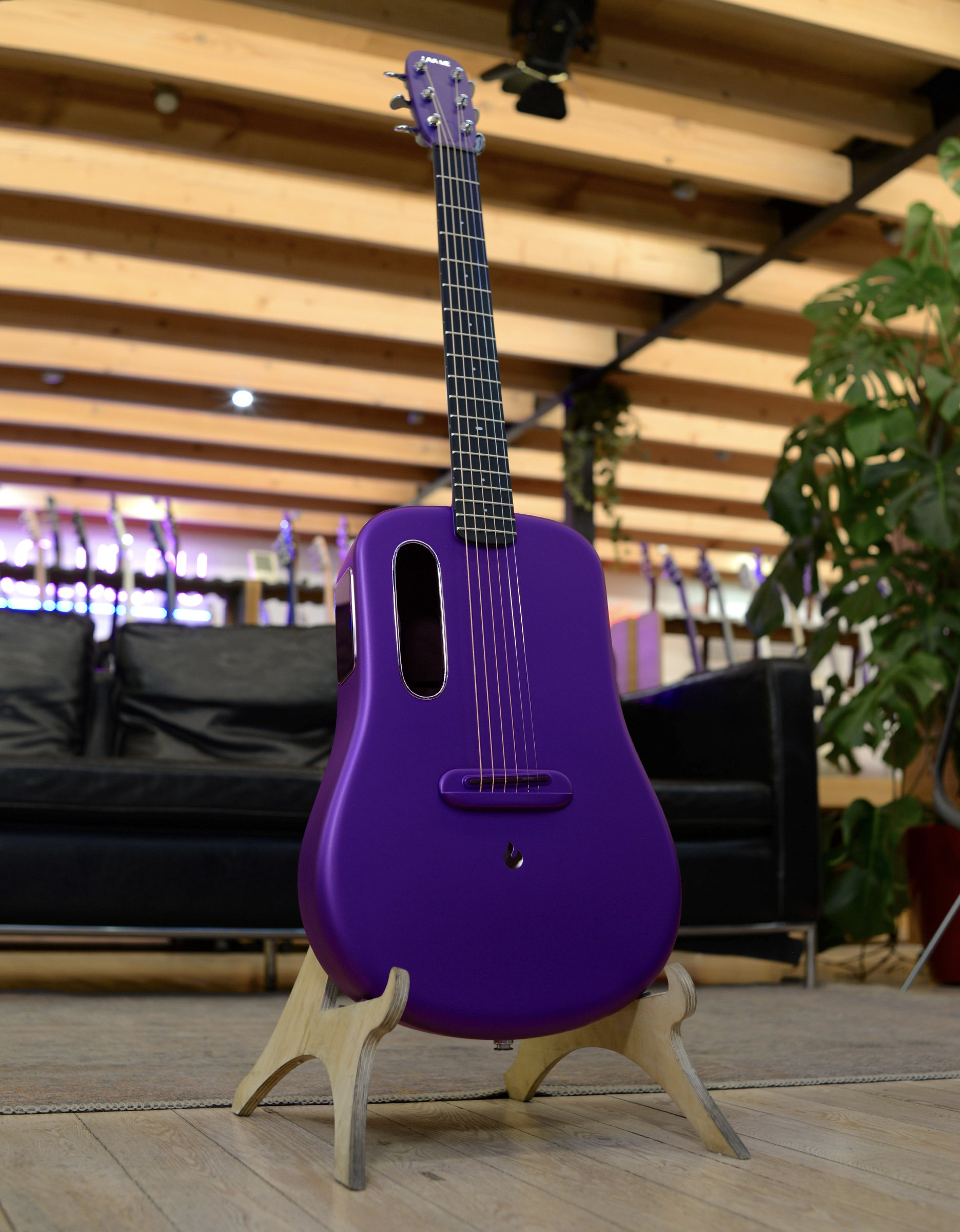 Трансакустическая гитара Lava Me-4 PL 36" - купить в "Гитарном Клубе"