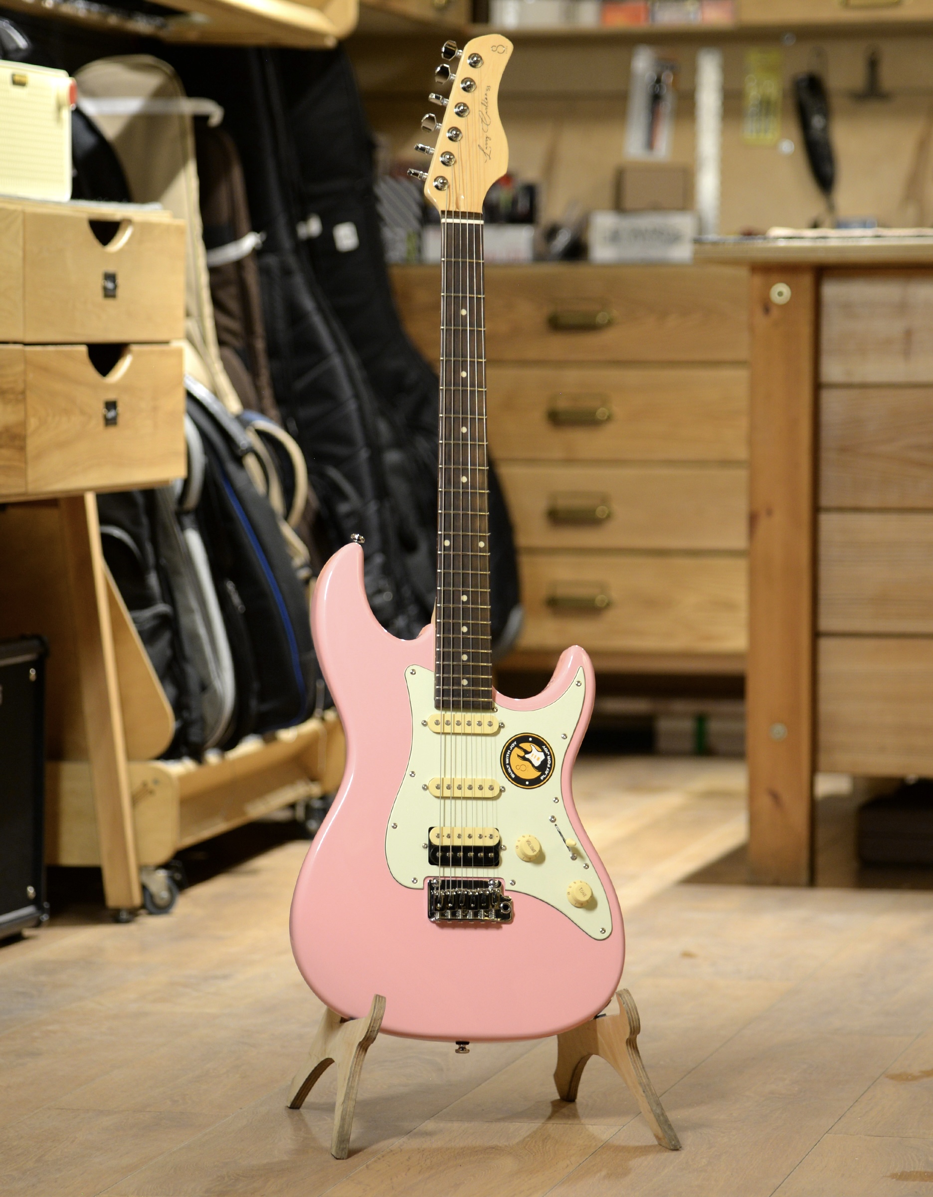 Электрогитара Sire S3 PINK - купить в "Гитарном Клубе"