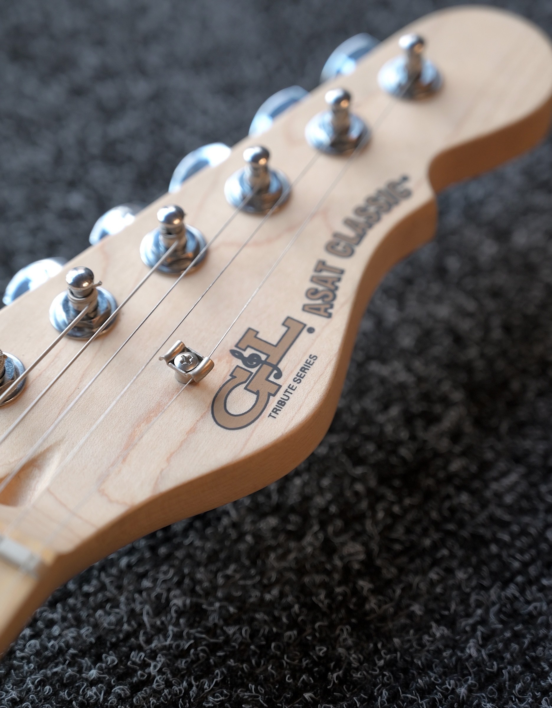 Электрогитара G&L Tribute ASAT Classic Alnico Sonic Blue Poplar MP - купить в "Гитарном Клубе"