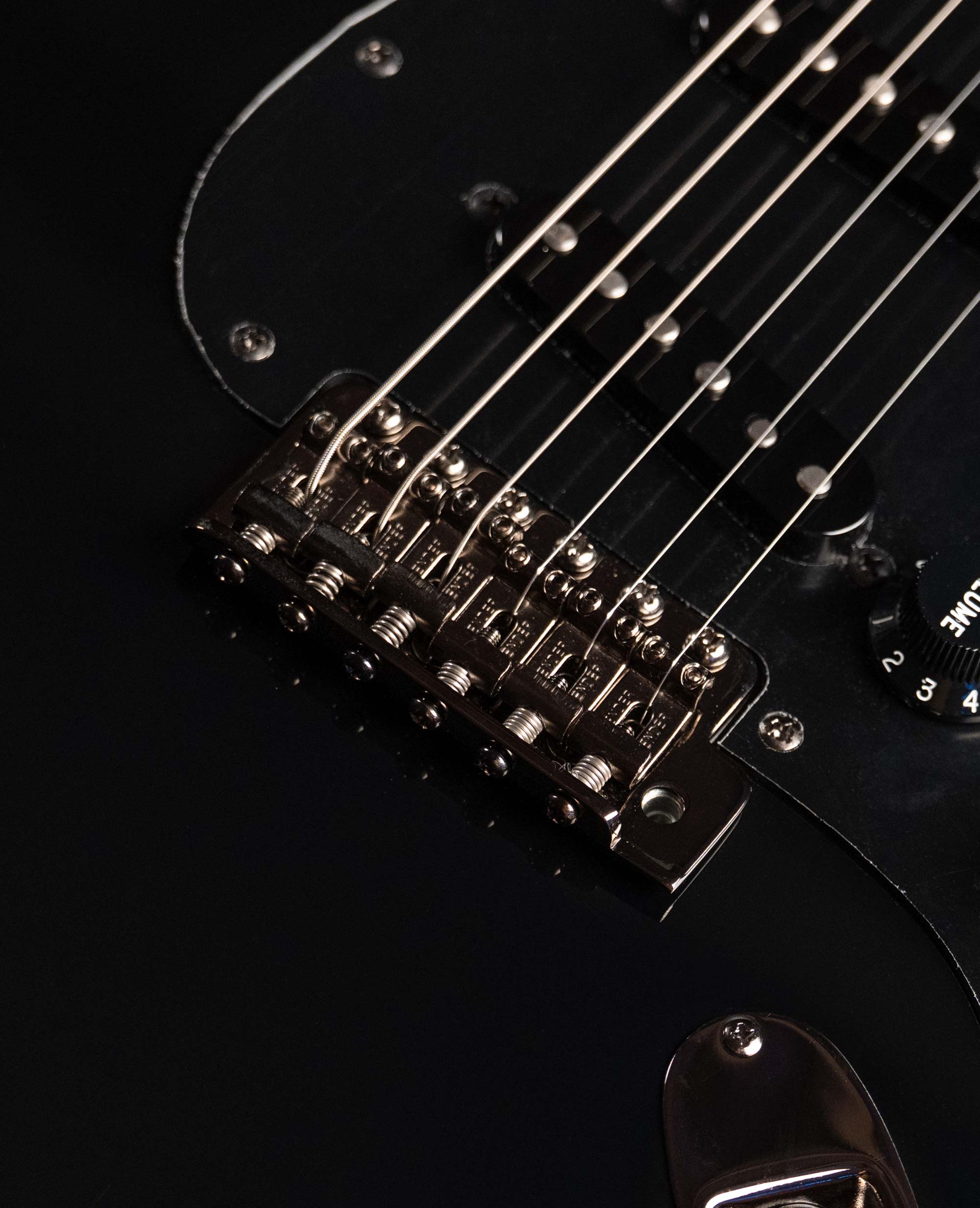 Электрогитара Fender Stratocaster Limited Final Fantasy XIV - купить в "Гитарном Клубе"