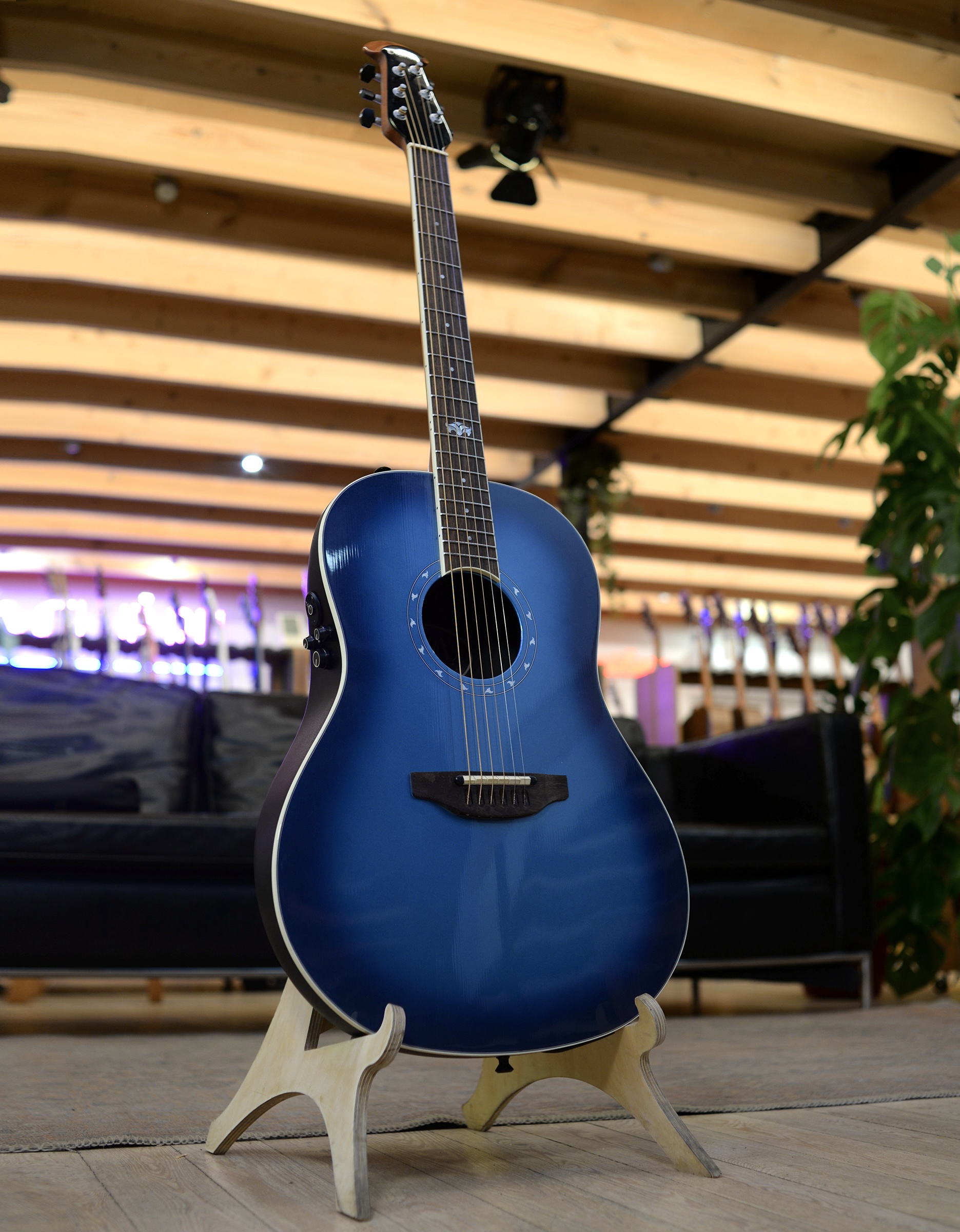 Электроакустическая гитара Ovation 1516DTD-G Pro Series Ultra Non-Cutaway - купить в "Гитарном Клубе"