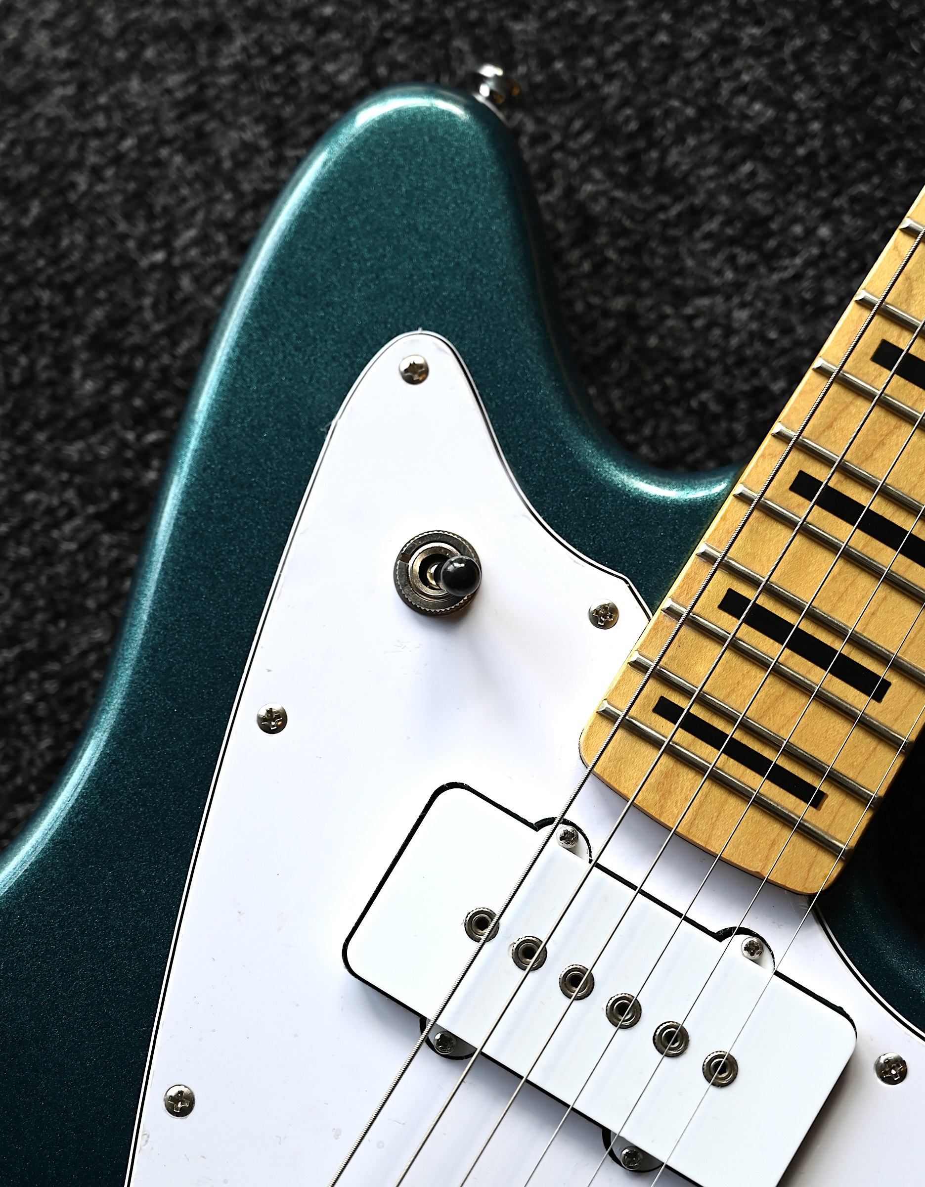 Электрогитара G&L Tribute Doheny Emerald Blue MP - купить в "Гитарном Клубе"