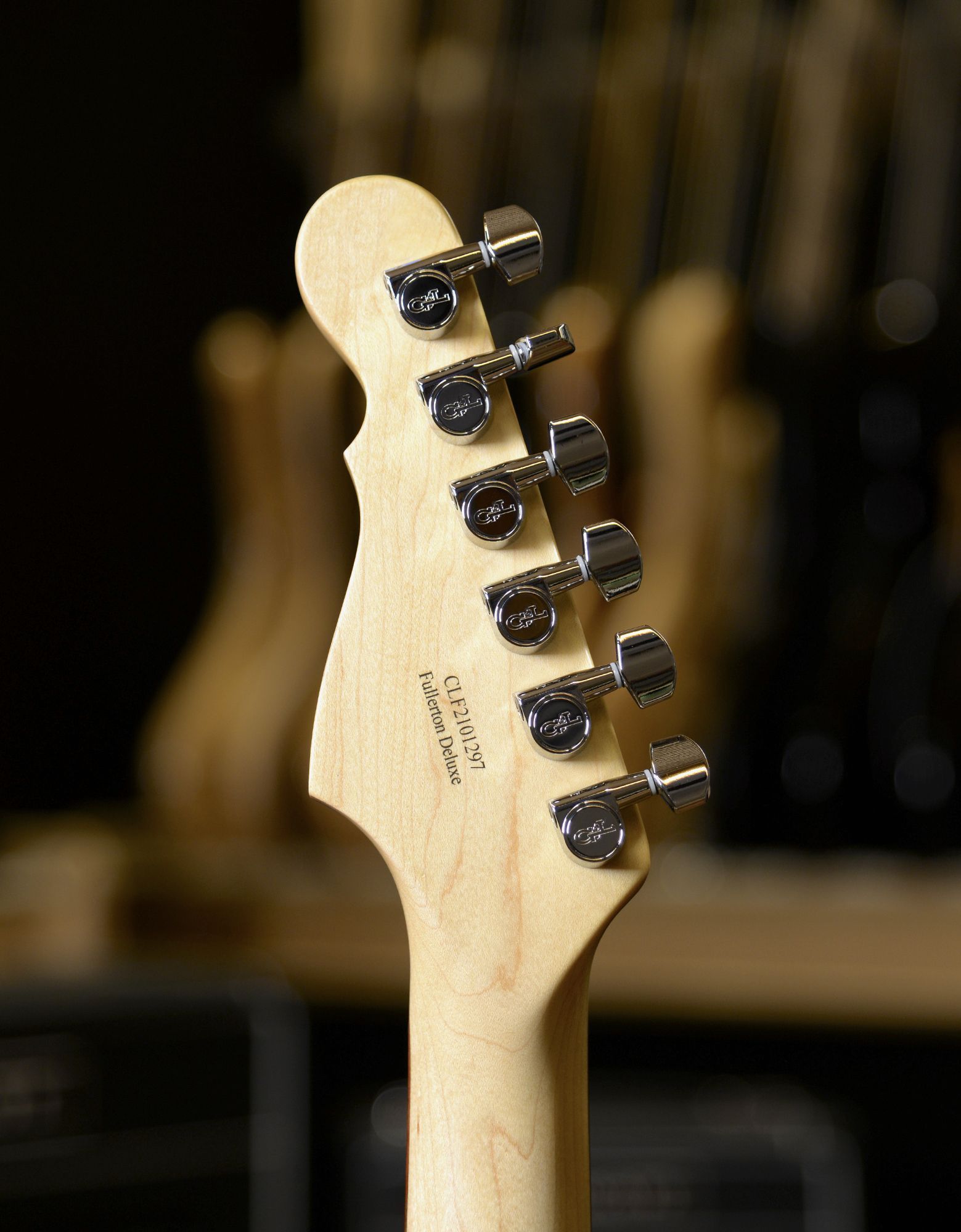 Электрогитара G&L FD Legacy Surf Green CR - купить в "Гитарном Клубе"