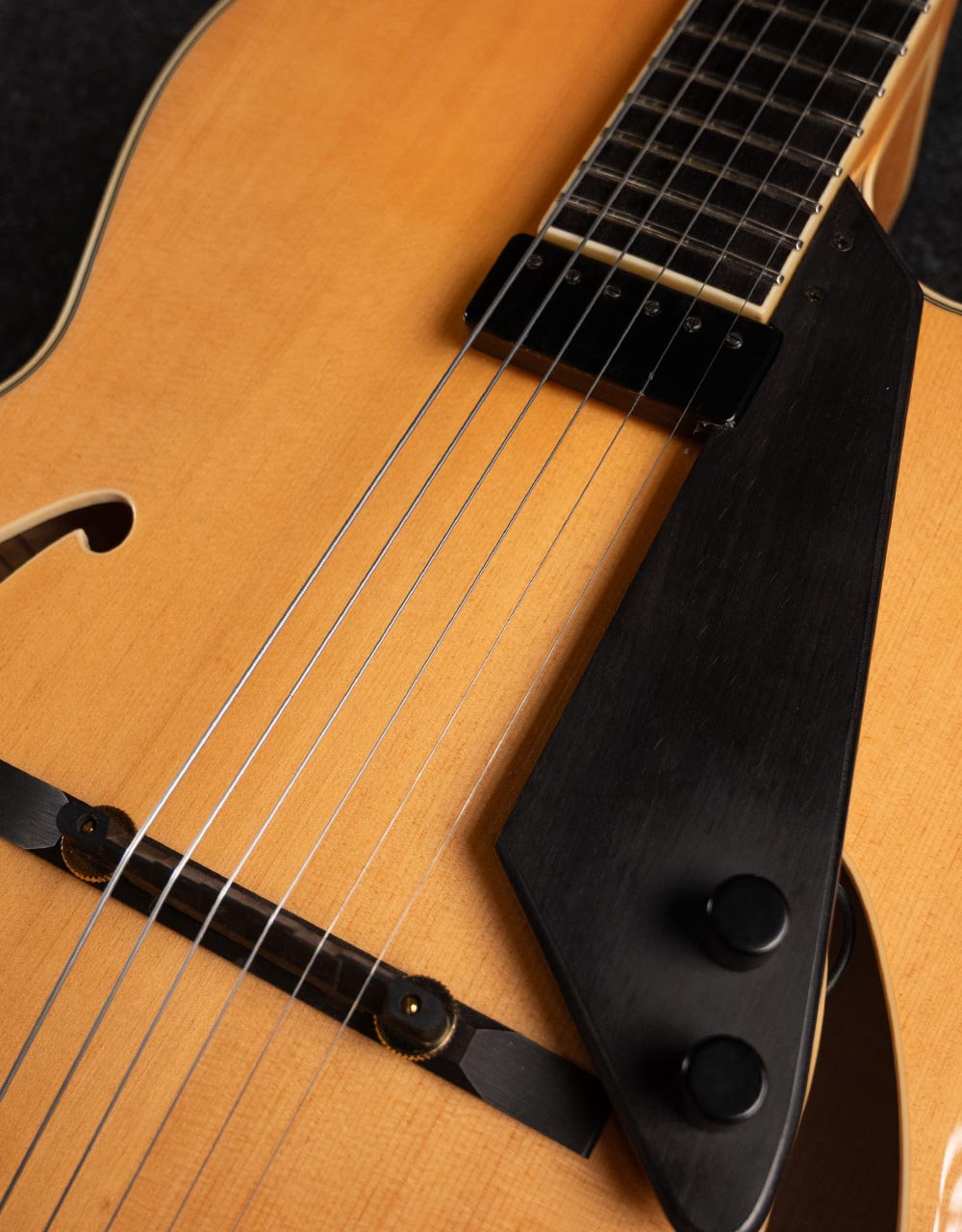 Полуакустическая гитара Peerless Imperial NA - купить в "Гитарном Клубе"