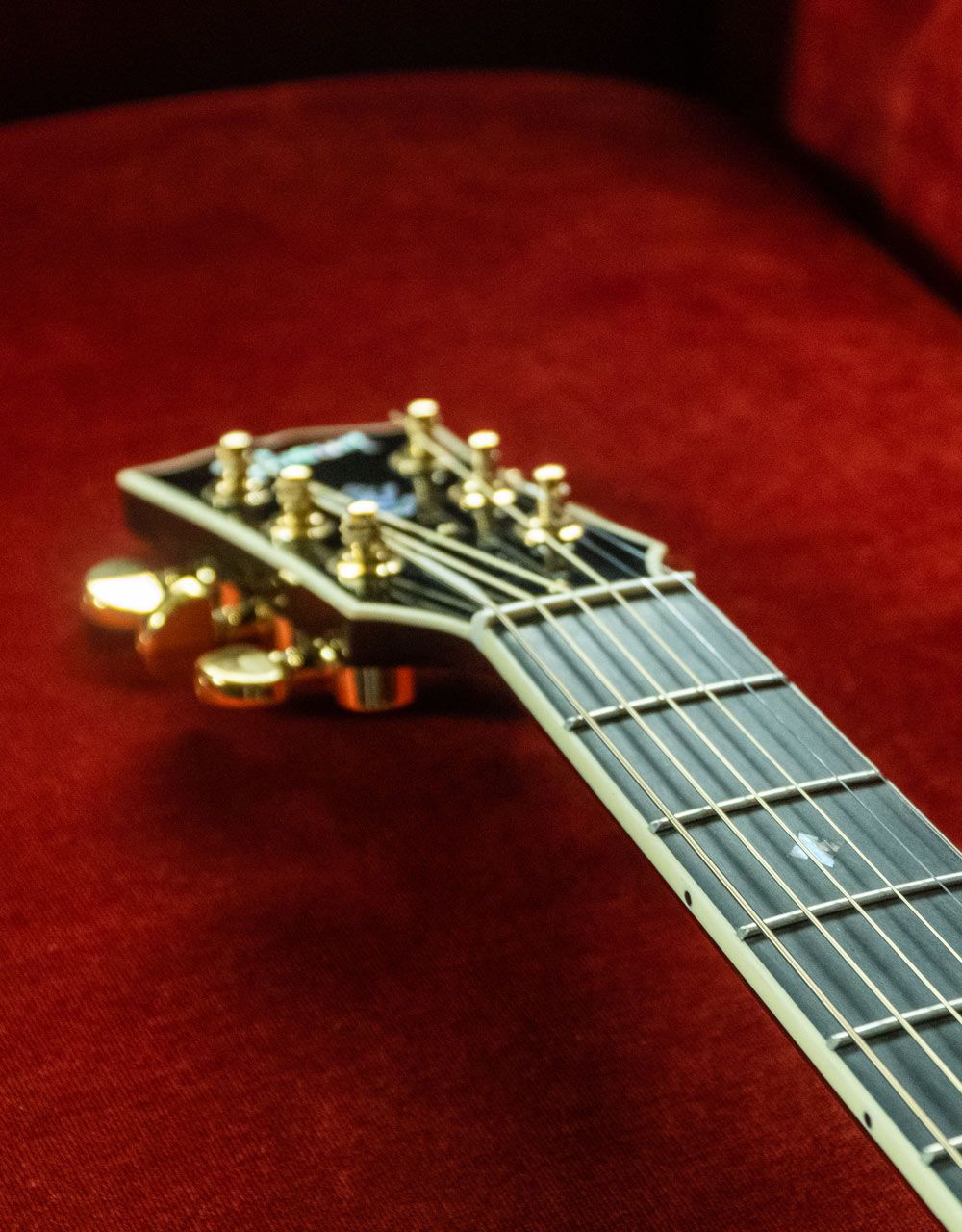 Электроакустическая гитара Gibson J-45 Deluxe Rosewood Burst - купить в "Гитарном Клубе"