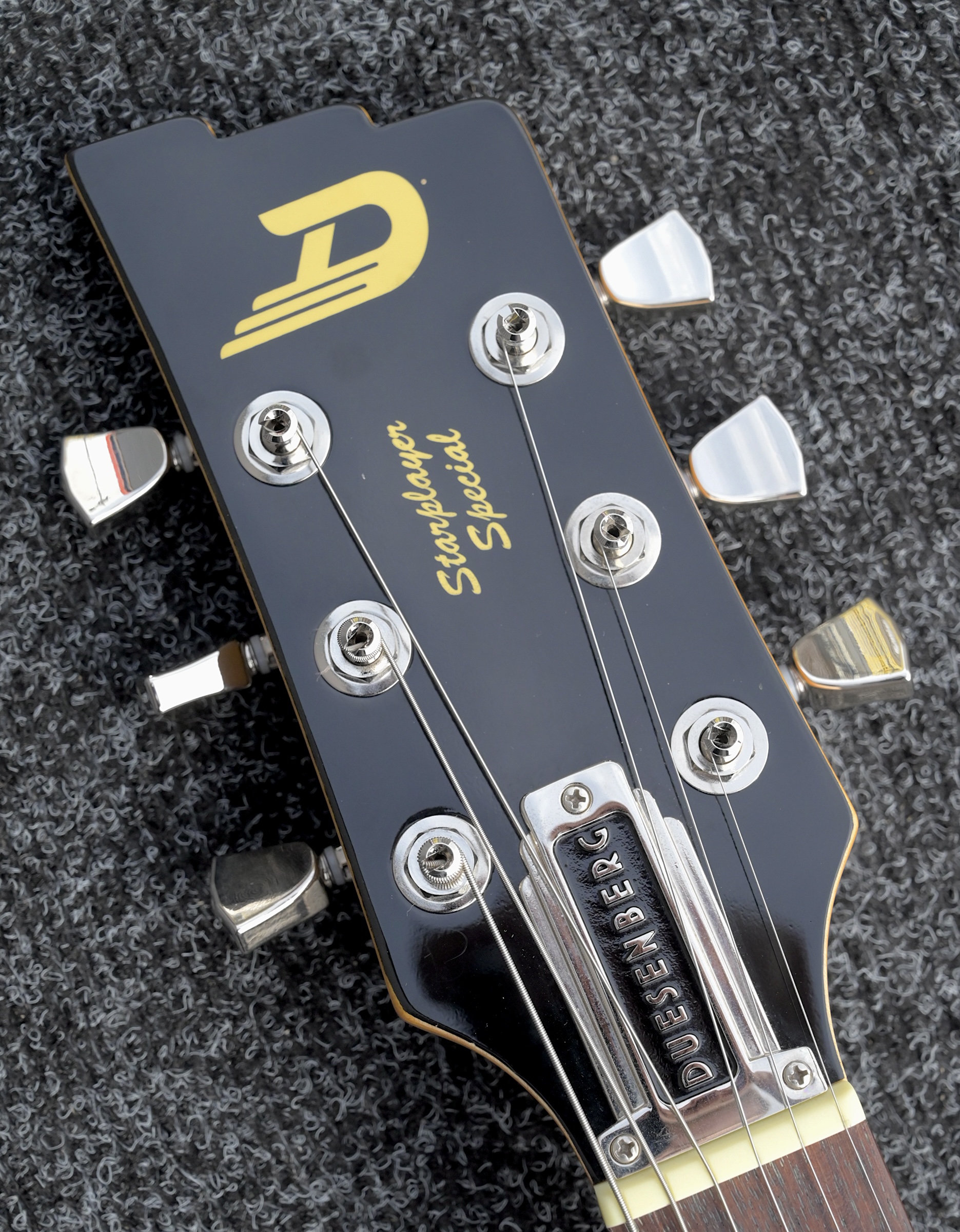 Электрогитара Duesenberg Starplayer Special DSP-CTB Catalina Blue - купить в "Гитарном Клубе"