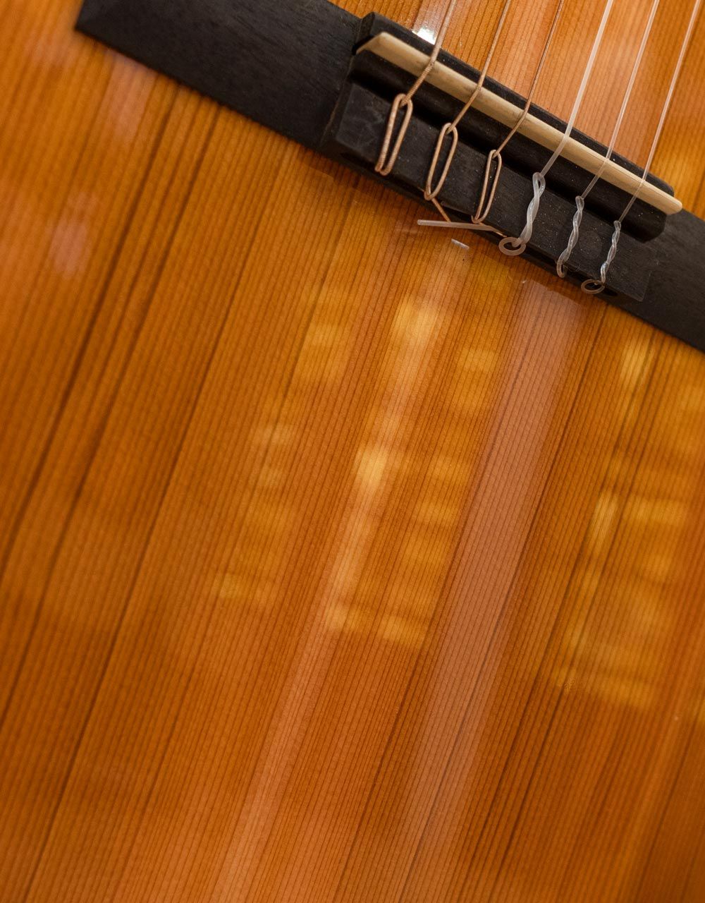 Классическая гитара Ovation CS24C-4 Celebrity Standard Mid Cutaway Natural - купить в "Гитарном Клубе"