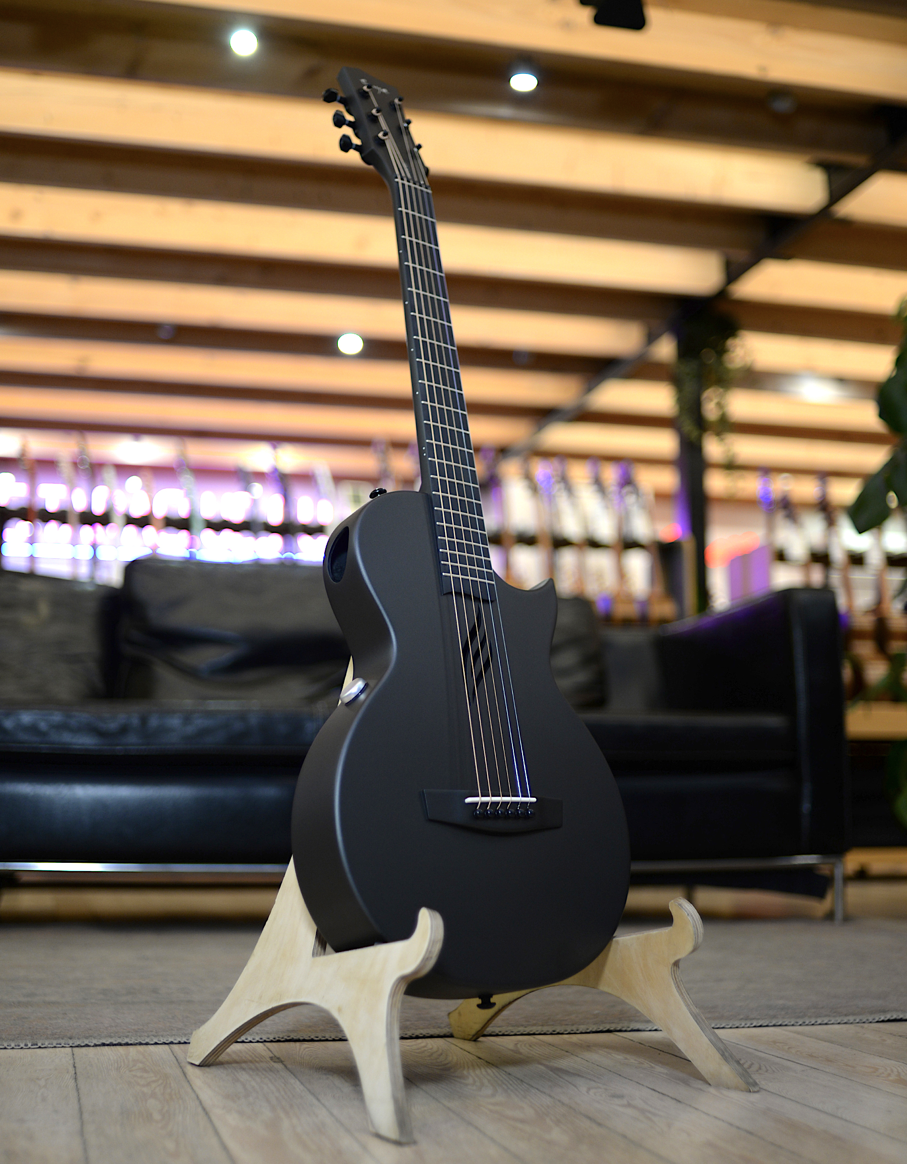 Трансакустическая гитара Enya Nova GO/SP1.BK - купить в "Гитарном Клубе"