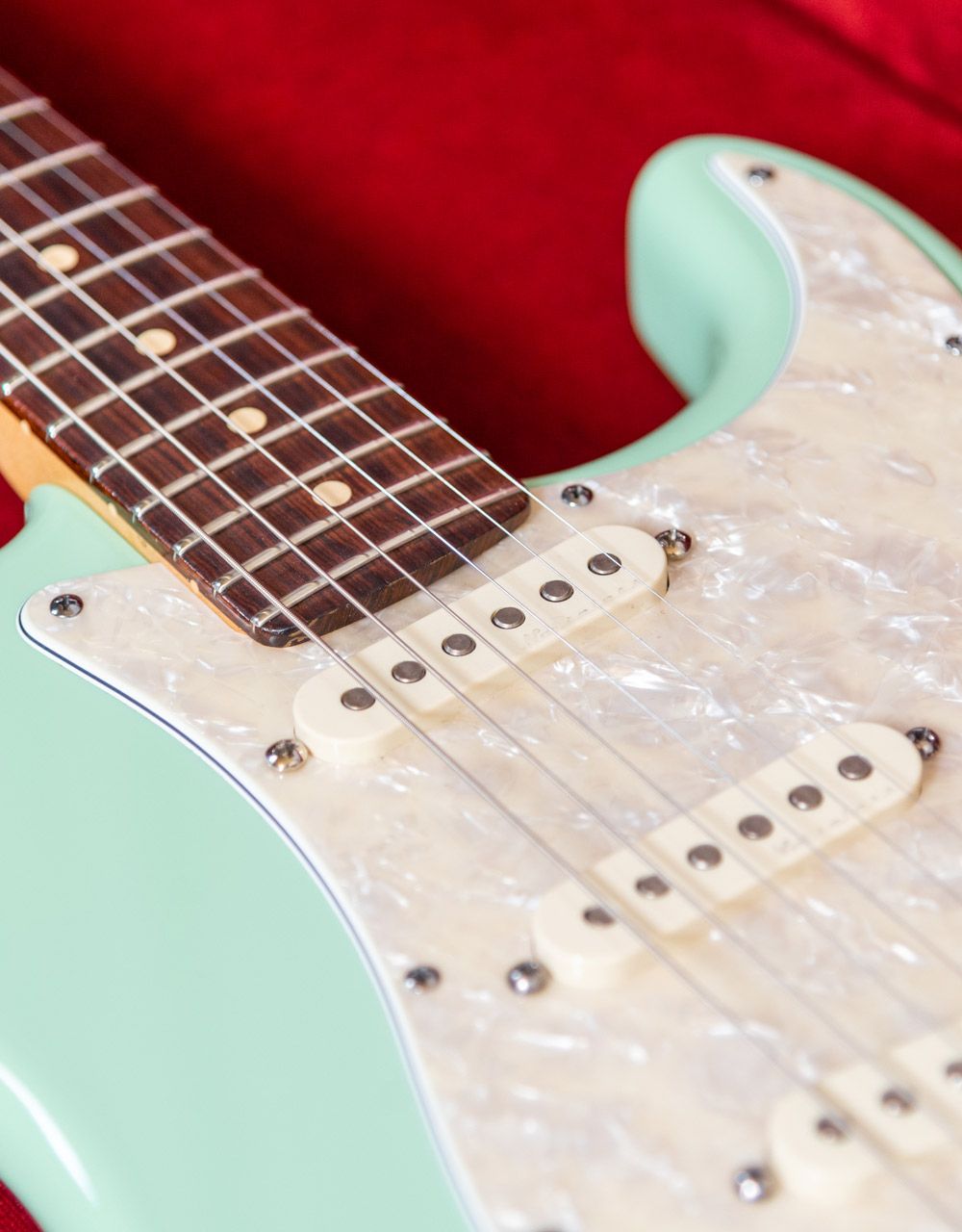 Электрогитара Fender Custom Shop Stratocaster Surf Green, именная модель Jeff Beck - купить в "Гитарном Клубе"