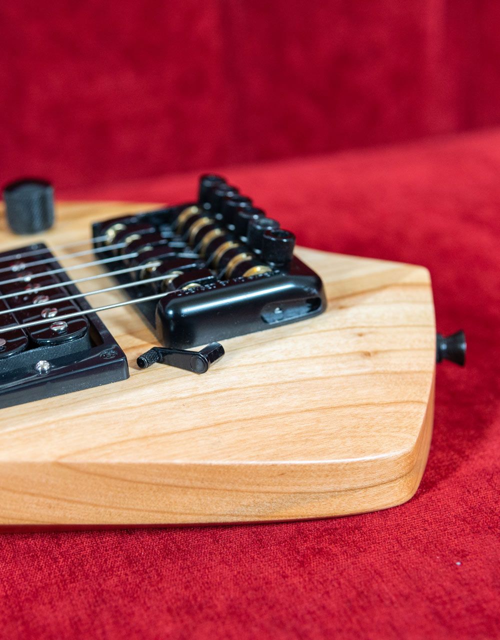 Тревел-электрогитара Inspector Mirage LE Nat - купить в "Гитарном Клубе"