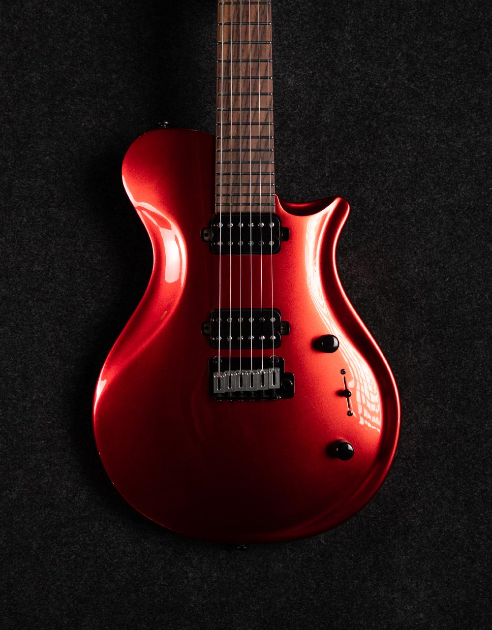 Электрогитара Covenant Custom Model Be Ruby - купить в "Гитарном Клубе"