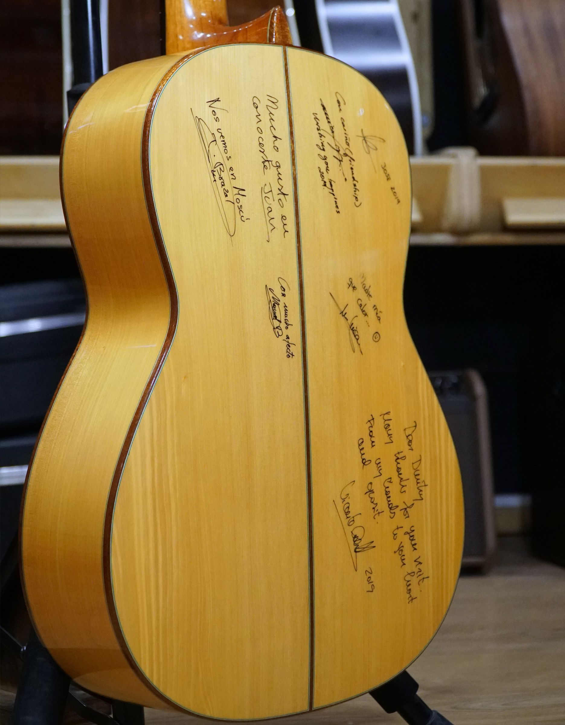 Фламенко гитара мастера Vicente Carillo 2019 г.в - купить в "Гитарном Клубе"