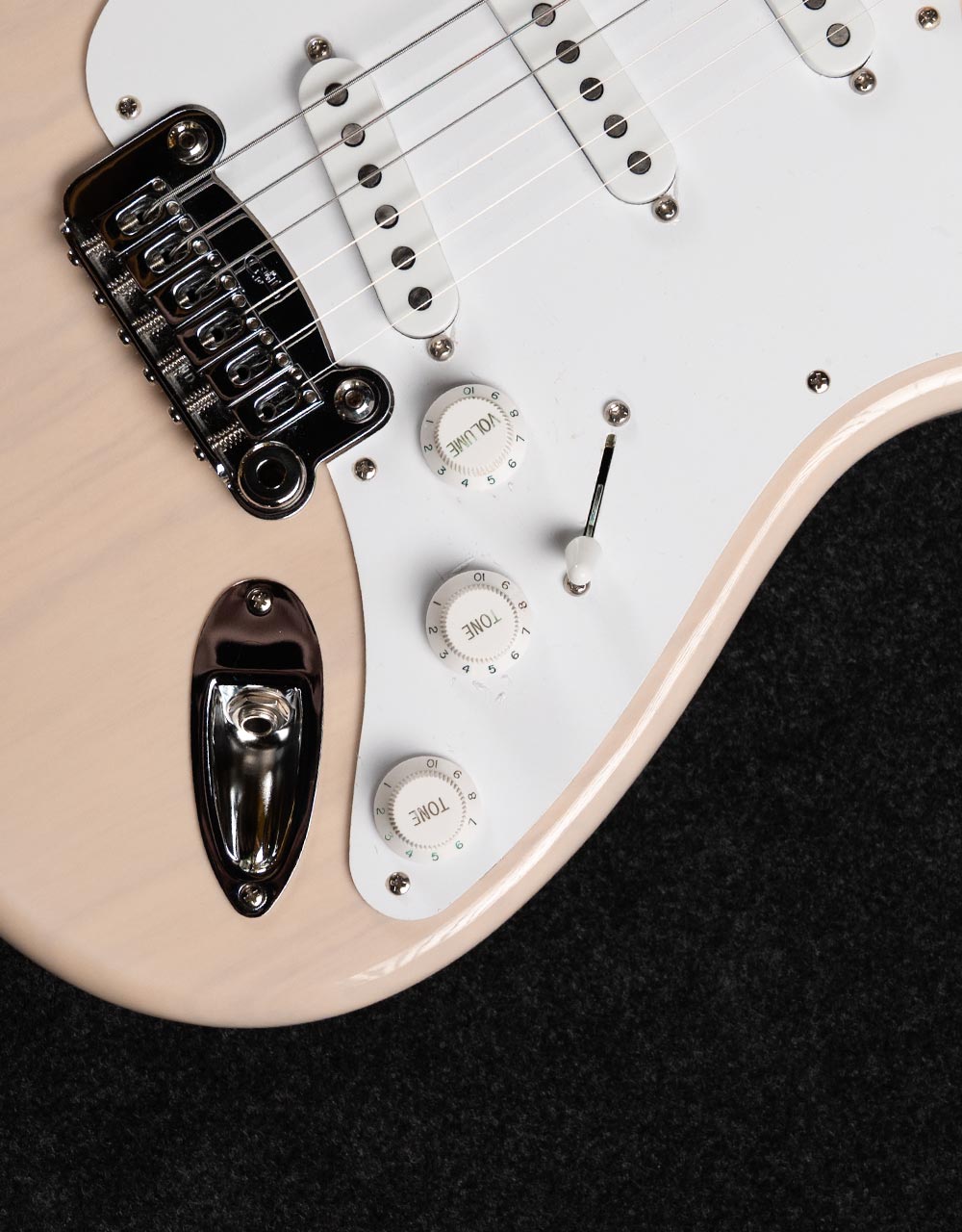 Электрогитара G&L FD Legacy Blonde MP - купить в "Гитарном Клубе"