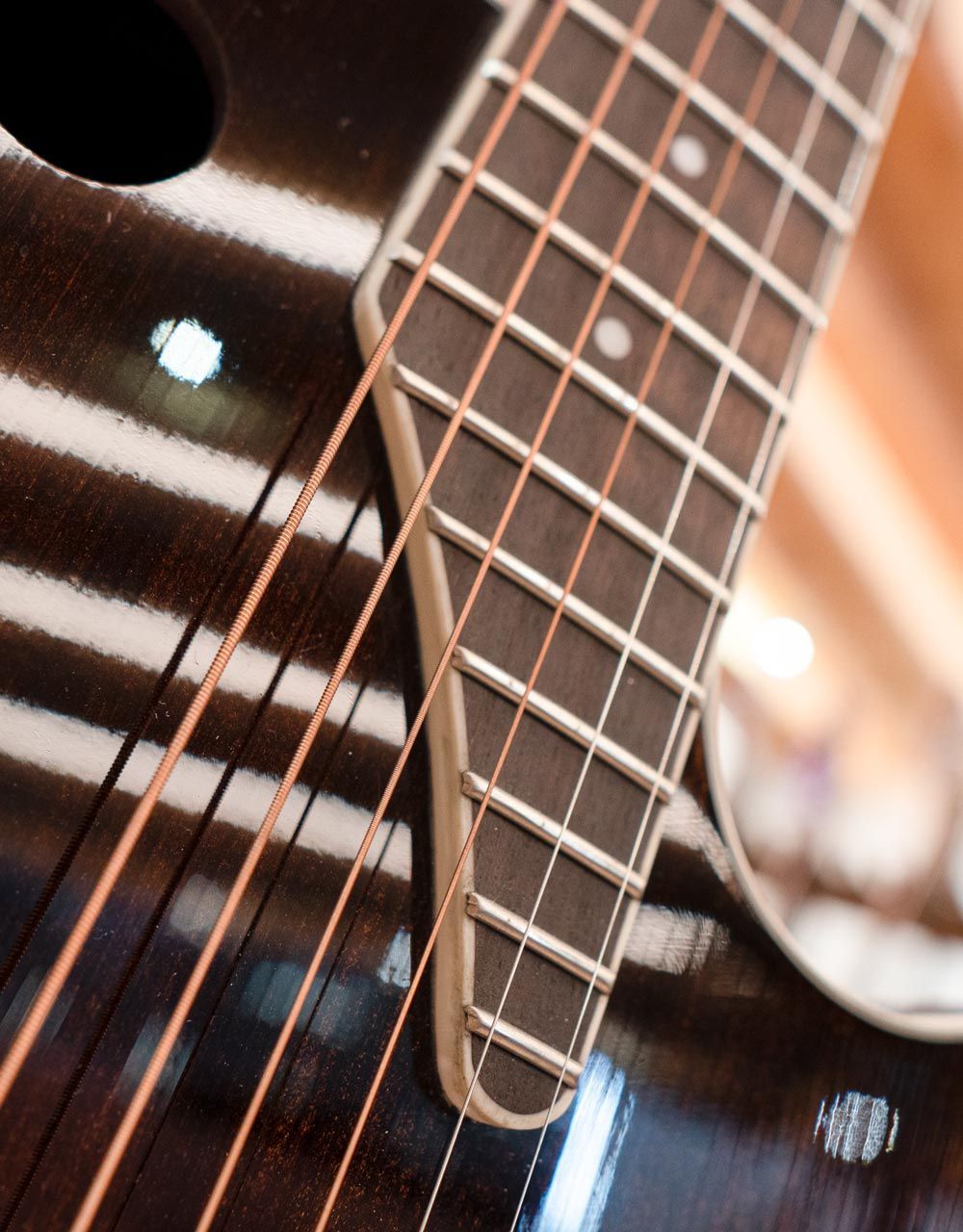 Электроакустическая гитара Ovation Applause AE44IIP-VV Mid Cutaway Vintage Varnish - купить в "Гитарном Клубе"