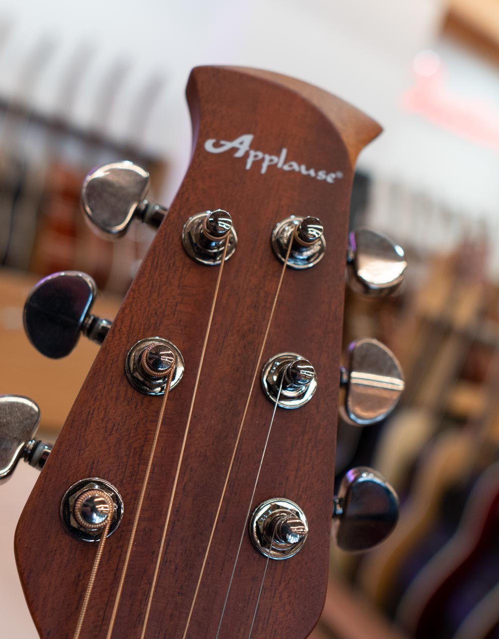 Электроакустическая гитара Ovation Applause AE44IIP-TBKF Elite Mid Cutaway Trans Black - купить в "Гитарном Клубе"