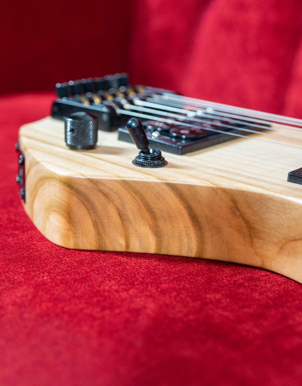 Тревел-электрогитара Inspector Mirage LE Nat - купить в "Гитарном Клубе"