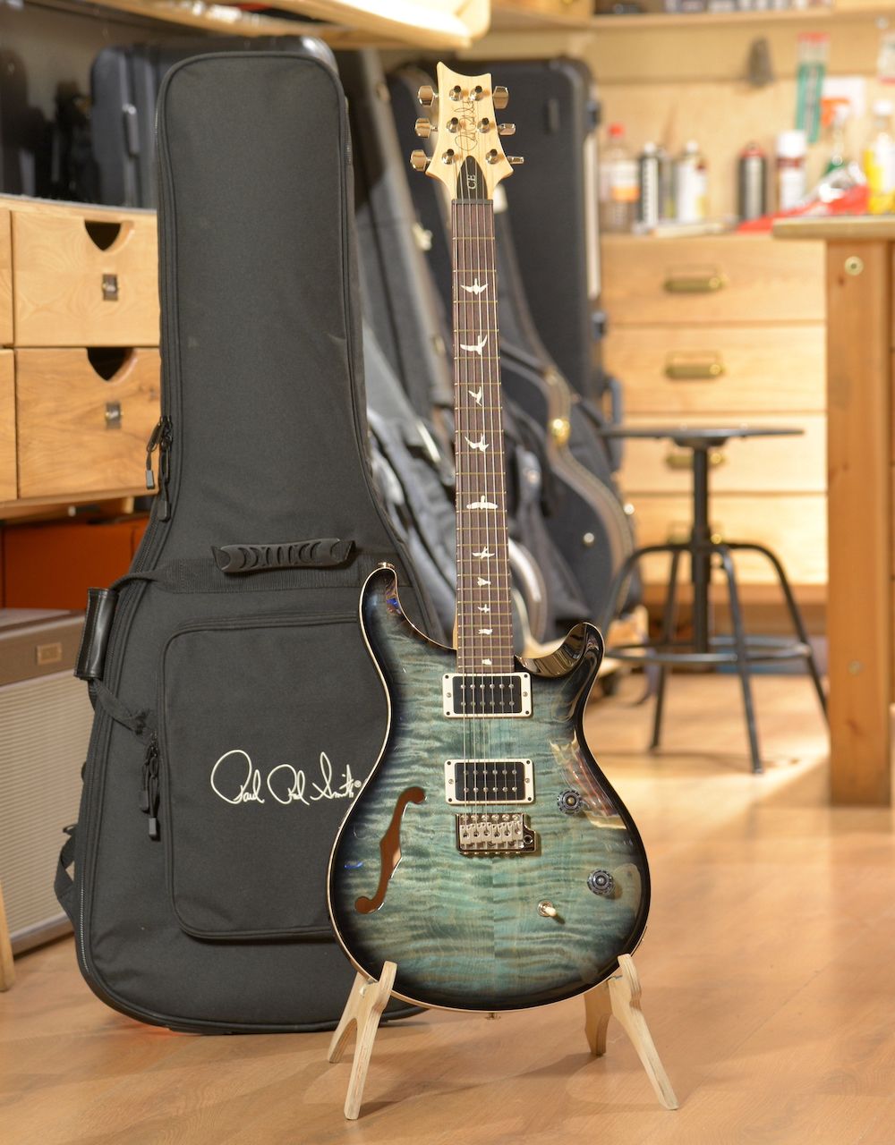Электрогитара PRS CE24 SEMI-HOLLOW CC TRAMPAS GREEN SMOKEBURST - купить в "Гитарном Клубе"
