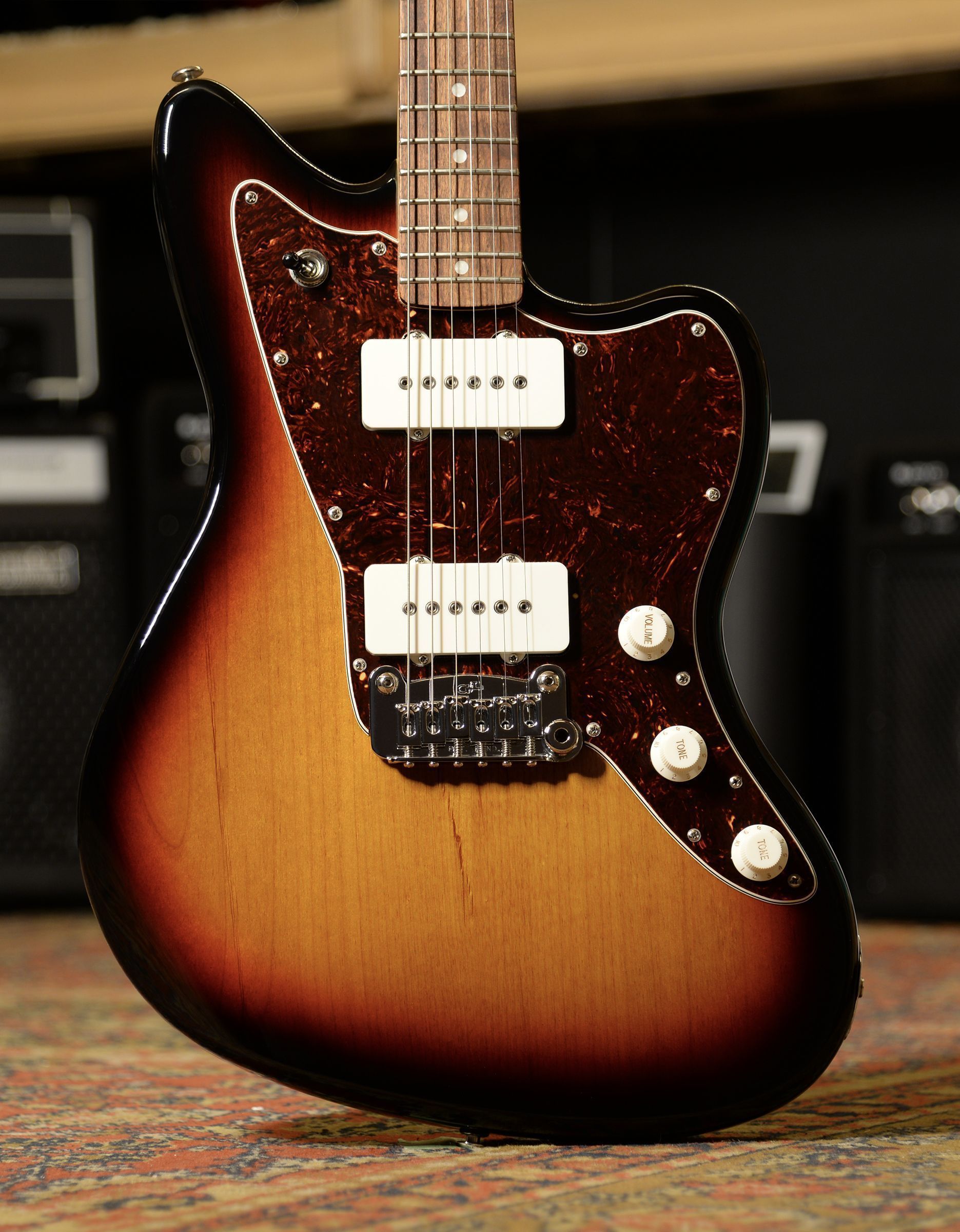 Электрогитара G&L FD Doheny 3-Tone Sunburst CR - купить в "Гитарном Клубе"