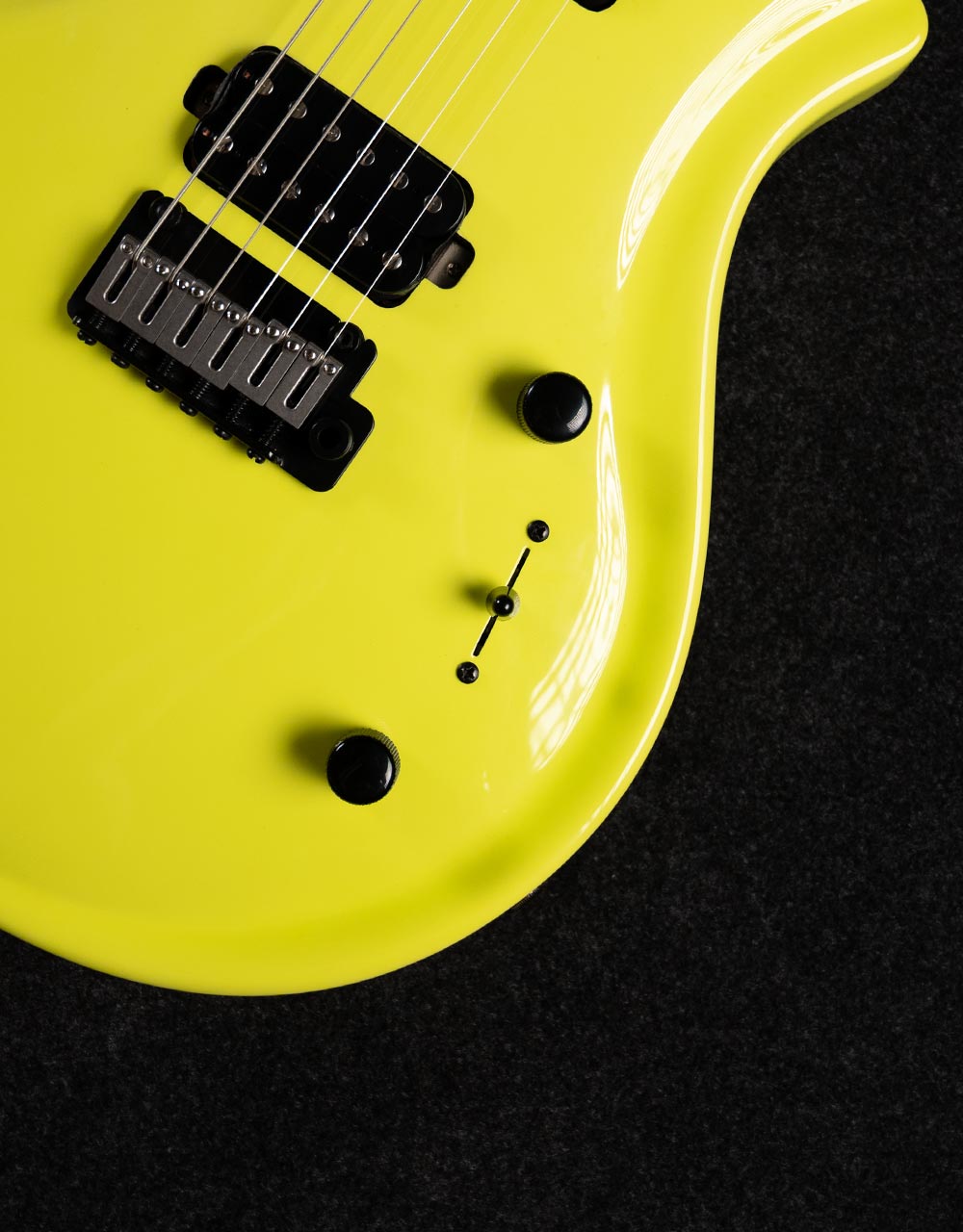 Электрогитара Covenant Custom Model Be Lemon - купить в "Гитарном Клубе"