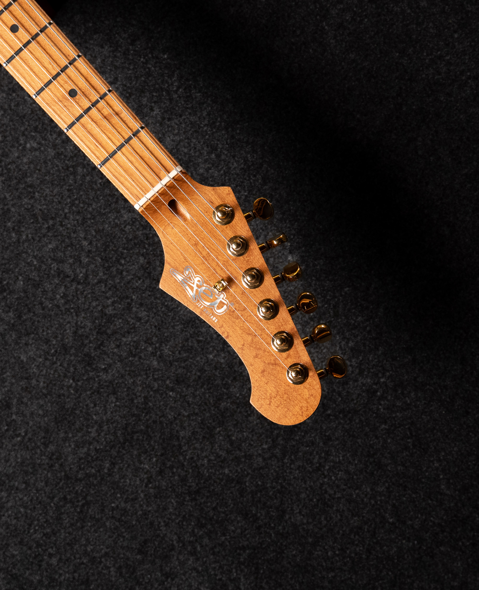 Электрогитара JET JT-600 BS G - купить в "Гитарном Клубе"