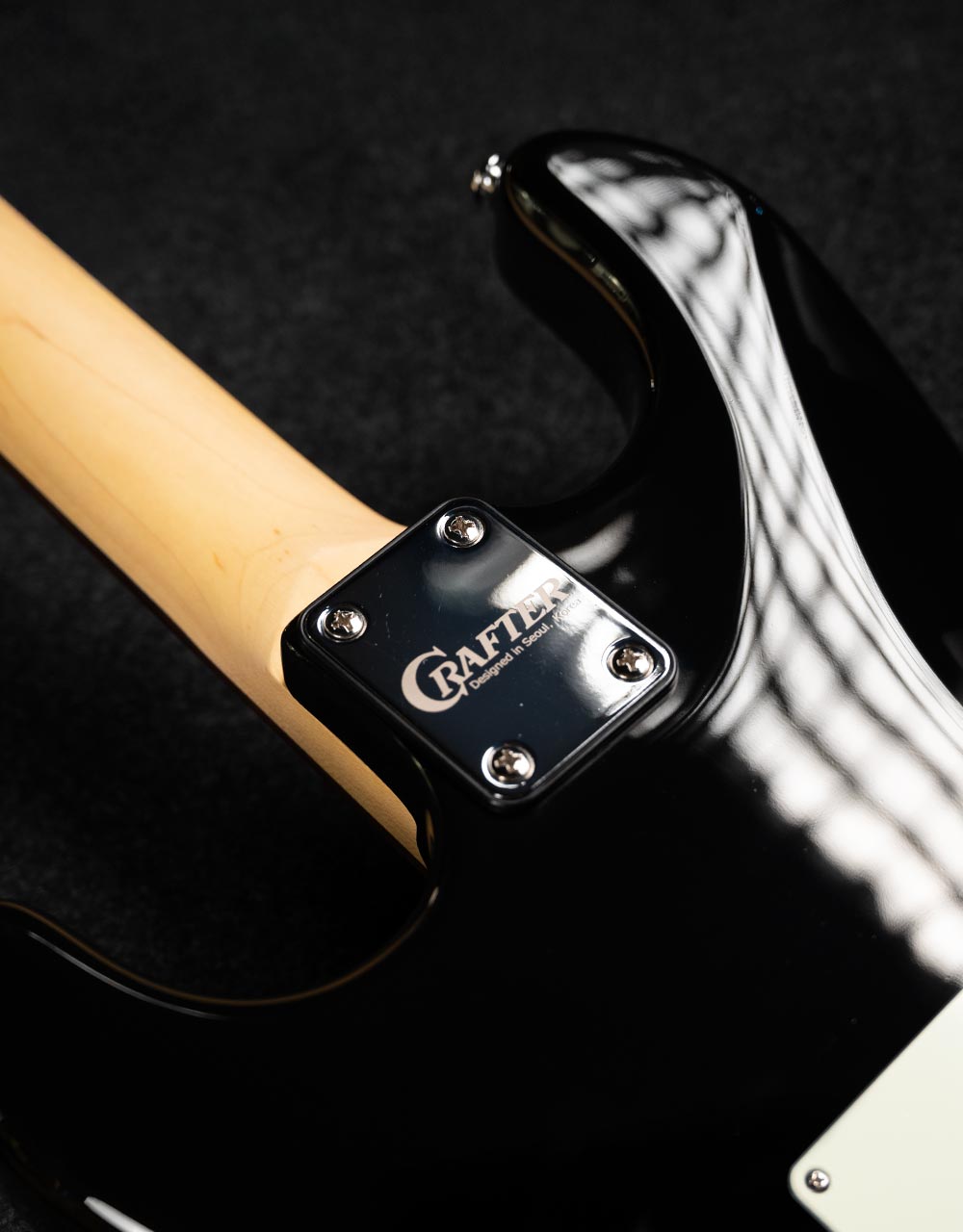 Электрогитара Crafter Charlotte S RS Cosmic Black - купить в "Гитарном Клубе"