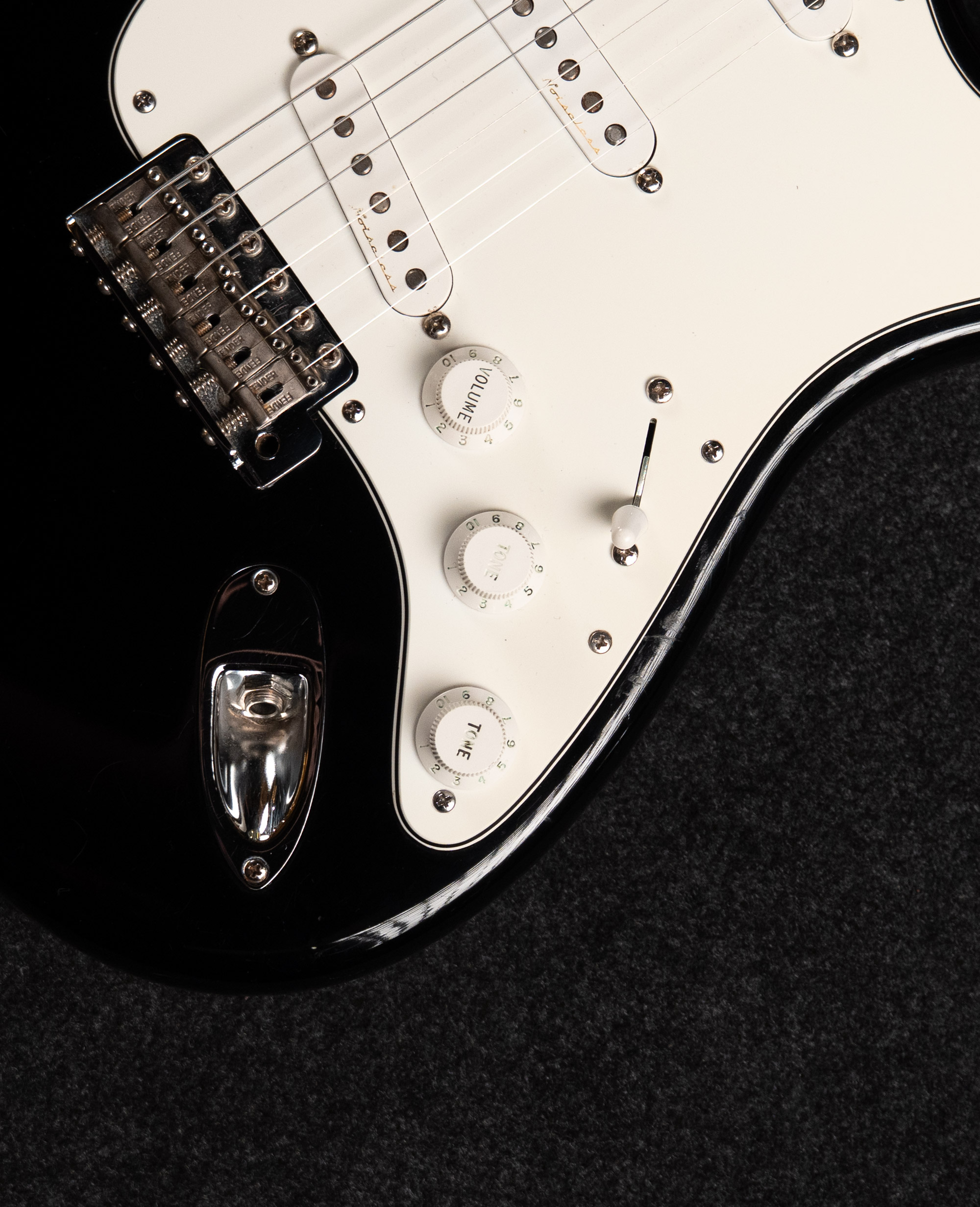 Электрогитара Fender Stratocaster Eric Clapton, 2007 - купить в "Гитарном Клубе"