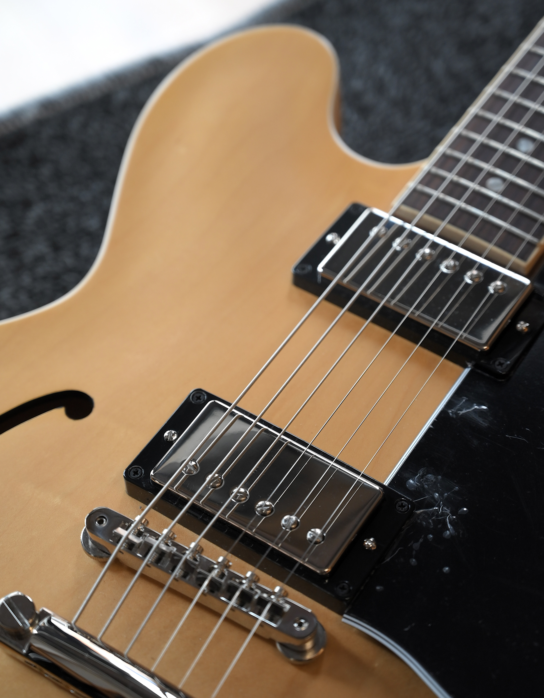 Электрогитара Gibson ES-335 Satin Vintage Natural, 2021 - купить в "Гитарном Клубе"