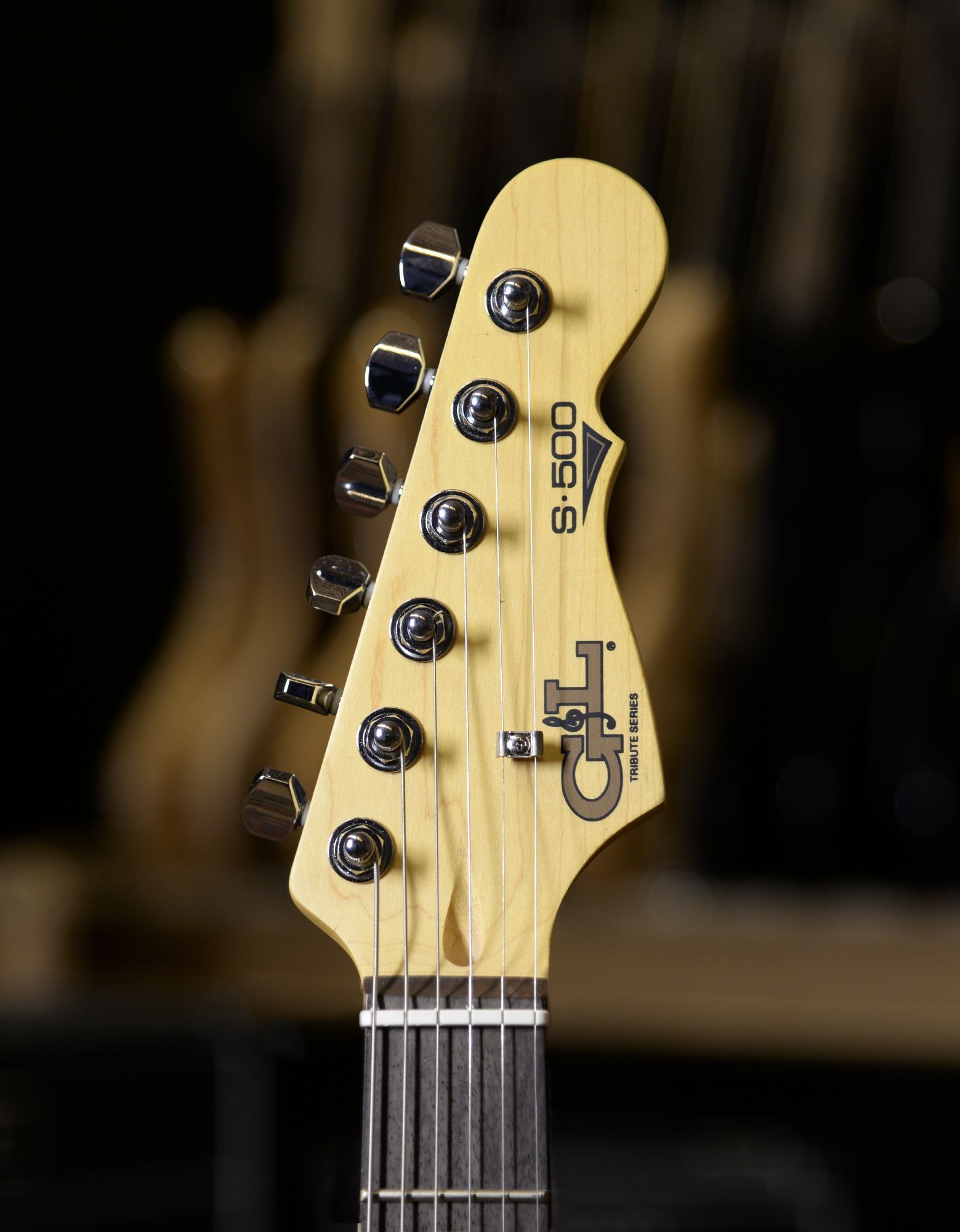 Электрогитара G&L Tribute S-500 Sonic Blue Jatoba - купить в "Гитарном Клубе"