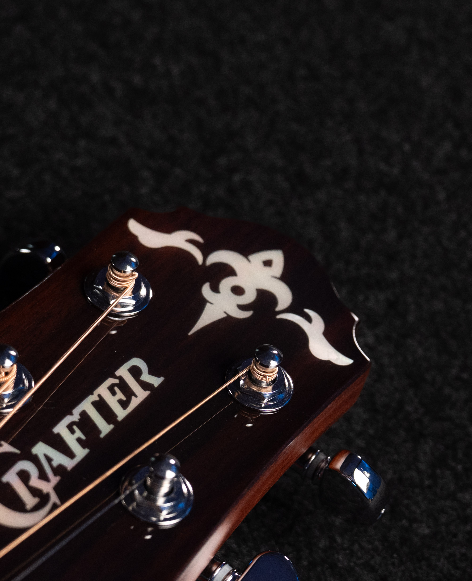 Электроакустическая гитара Crafter STG D-18ce - купить в "Гитарном Клубе"